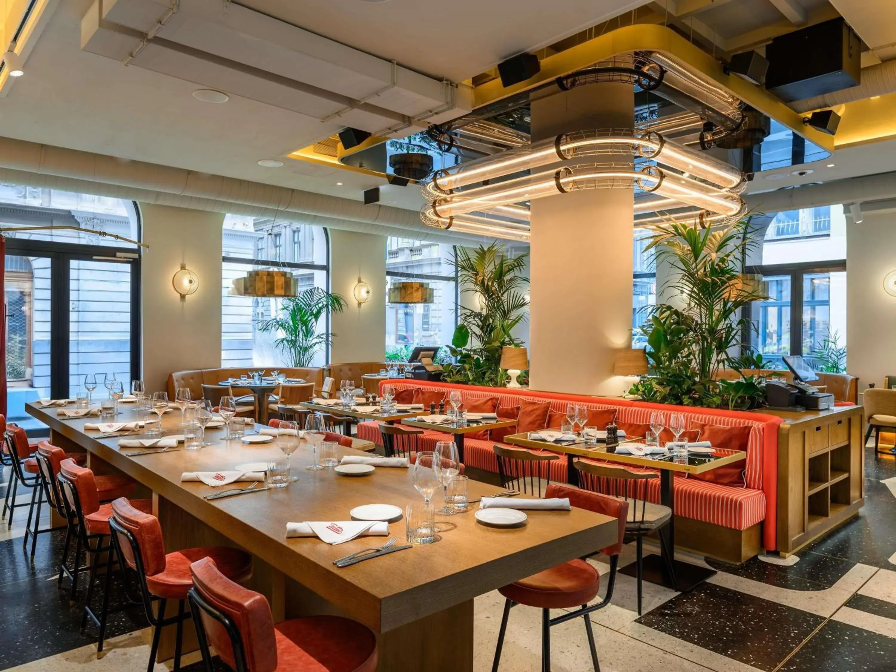 Restaurant/places to eat in Pullman Budapest Restaurant/places to eat in Pullman Budapest