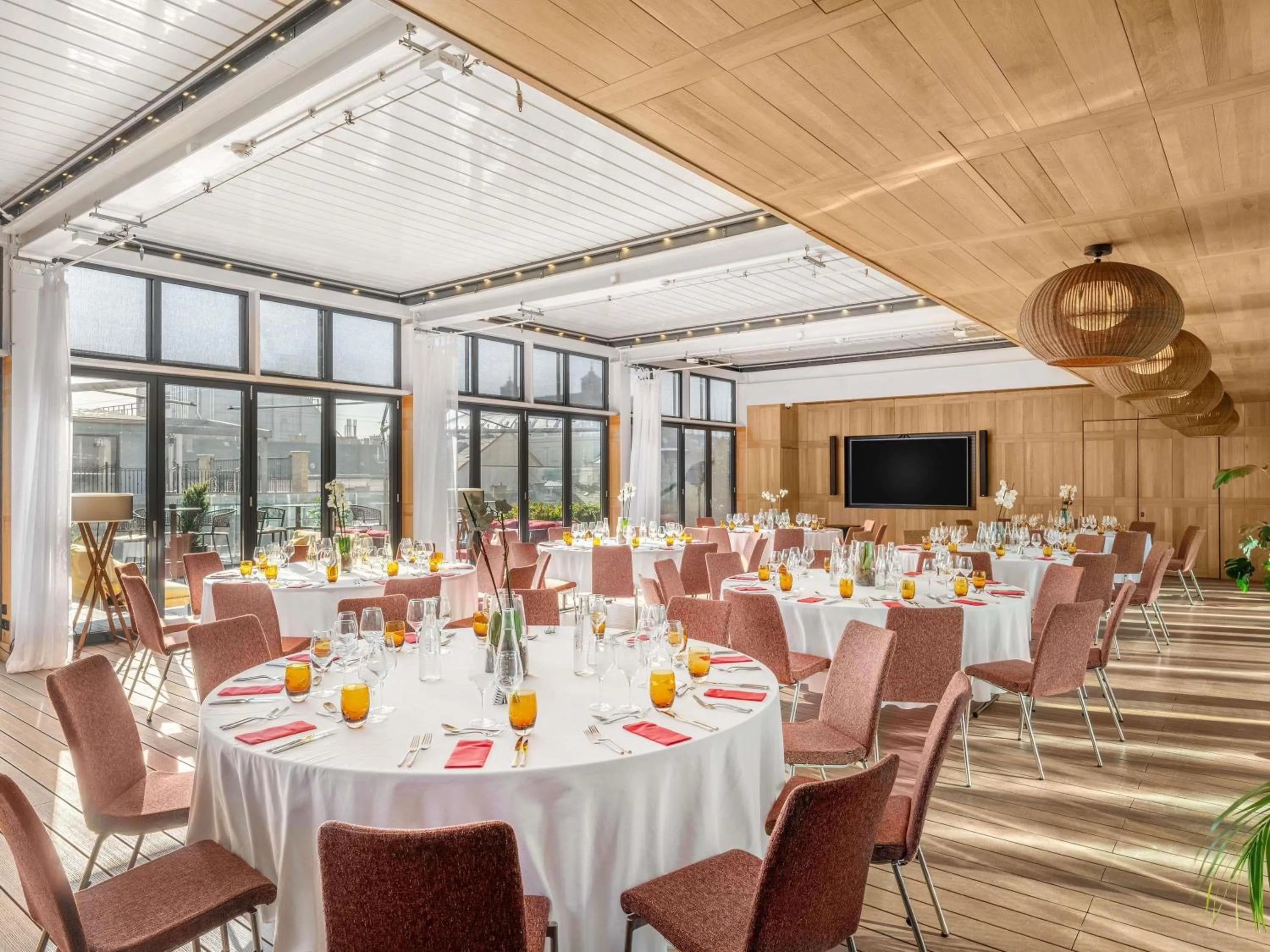 Meeting/conference room in Pullman Budapest