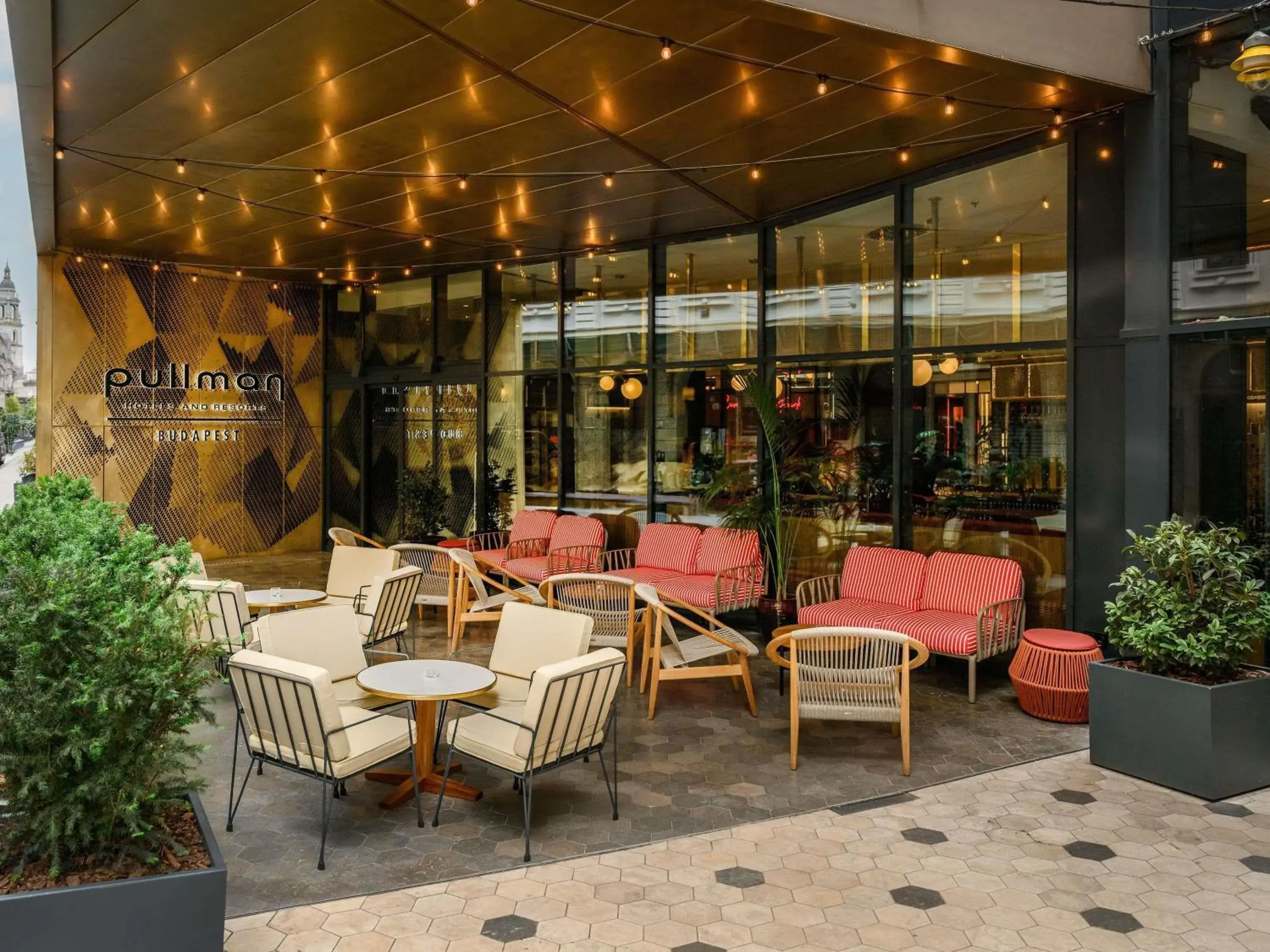 Property building in Pullman Budapest Property building in Pullman Budapest