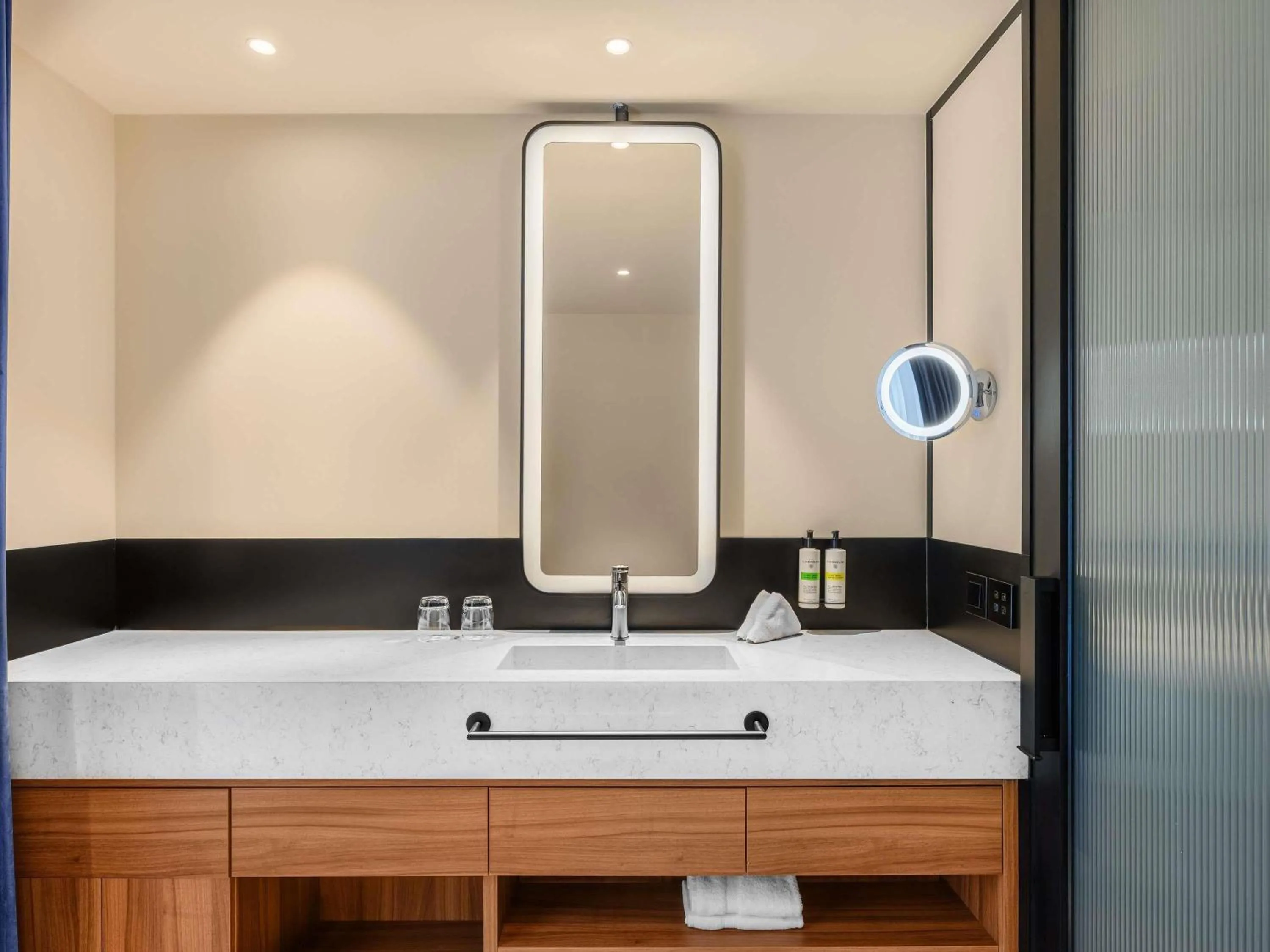 Bedroom in Pullman Budapest