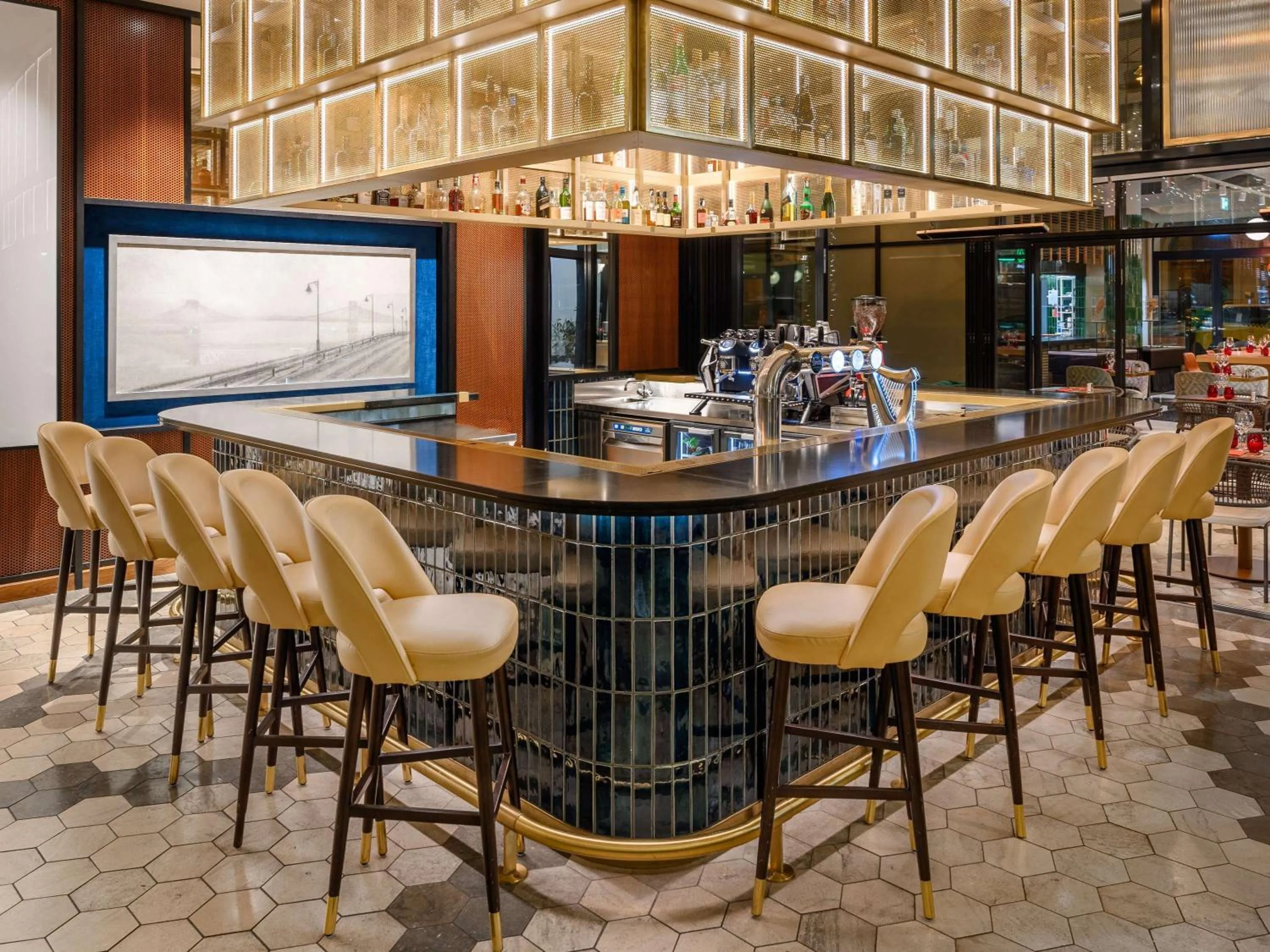 Lounge or bar in Hard Rock Hotel Budapest