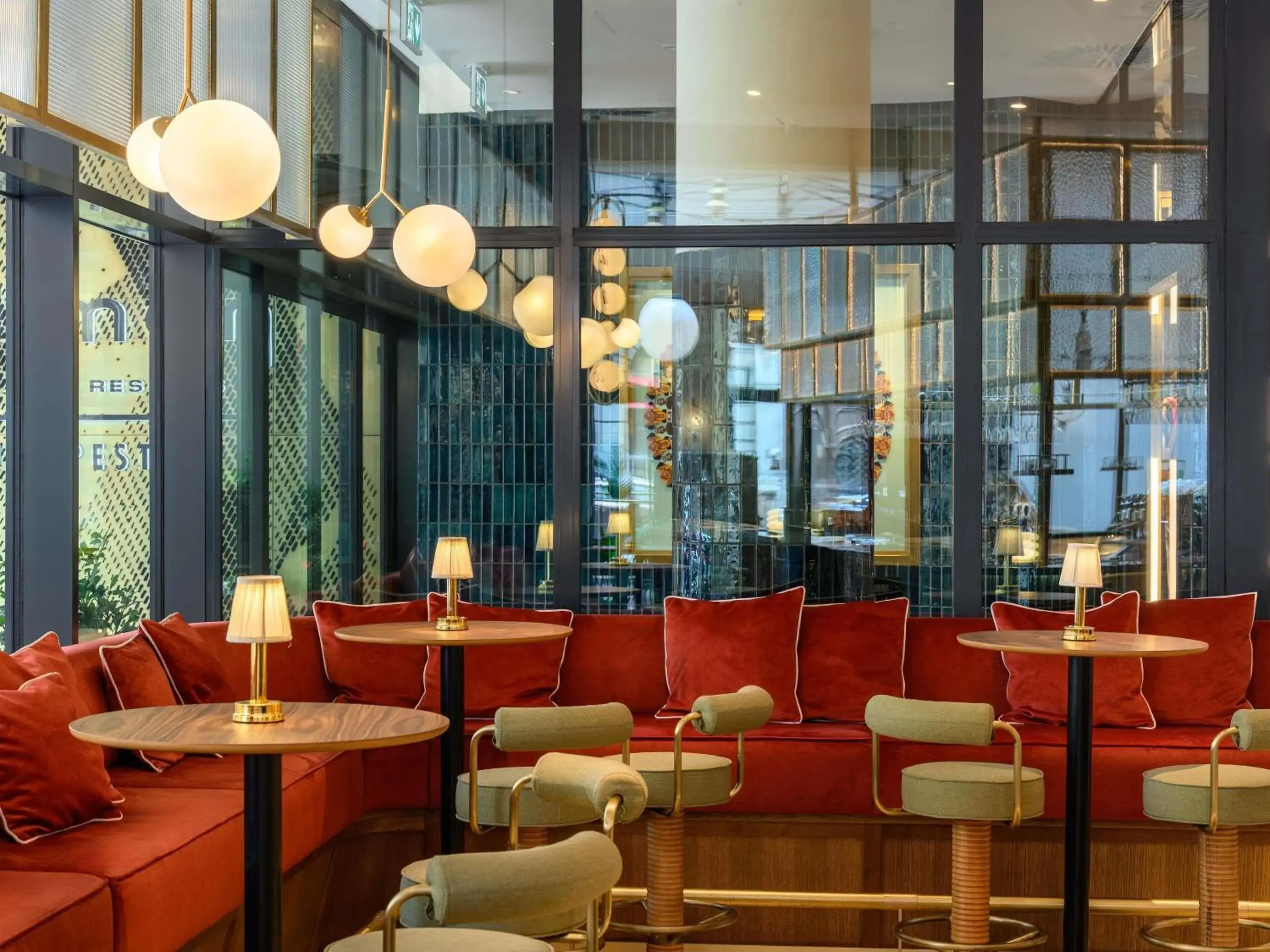 Restaurant/places to eat in Pullman Budapest Restaurant/places to eat in Pullman Budapest