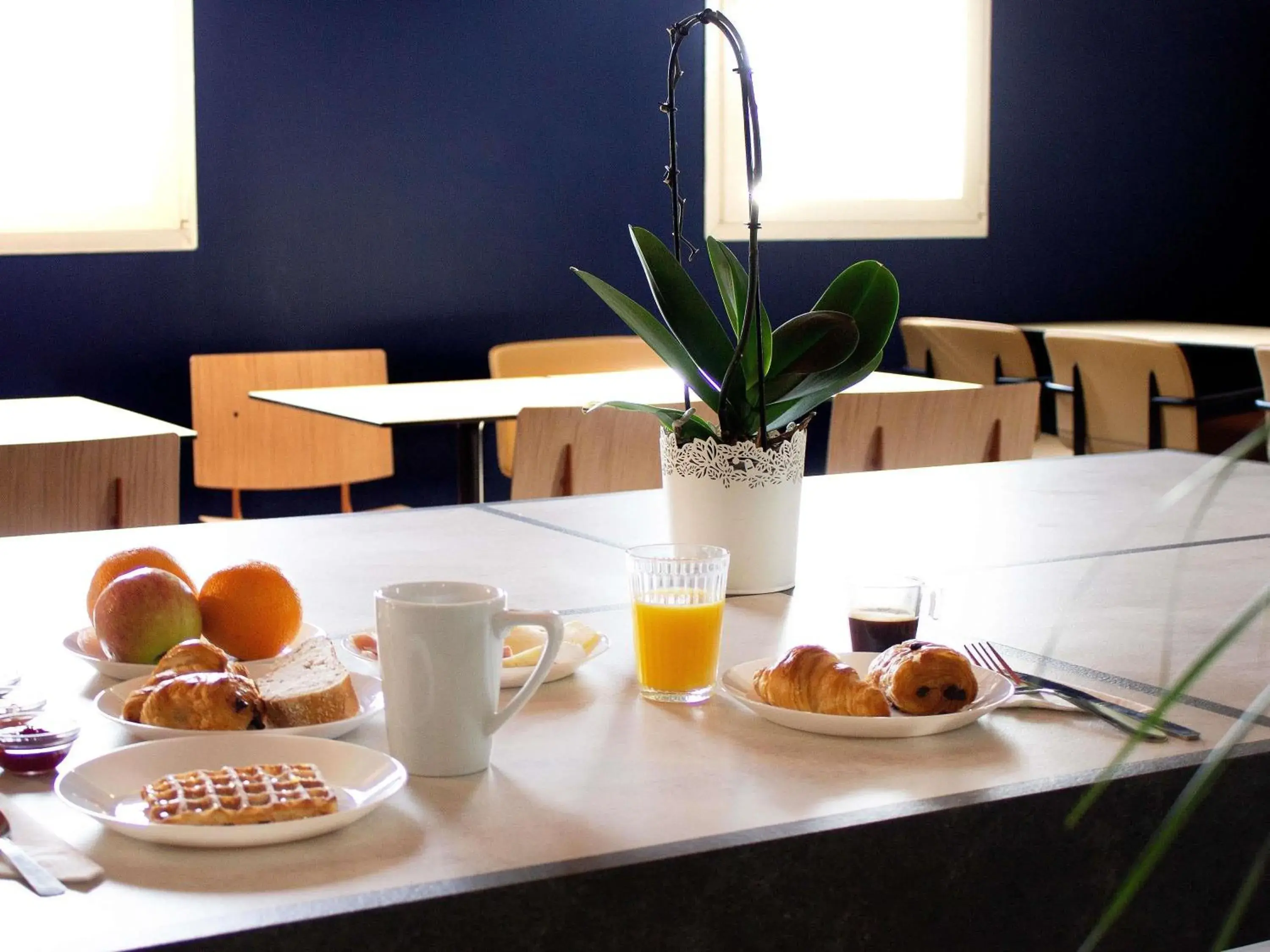 Property building in ibis budget Lunel Porte de Camargue Property building in ibis budget Lunel Porte de Camargue