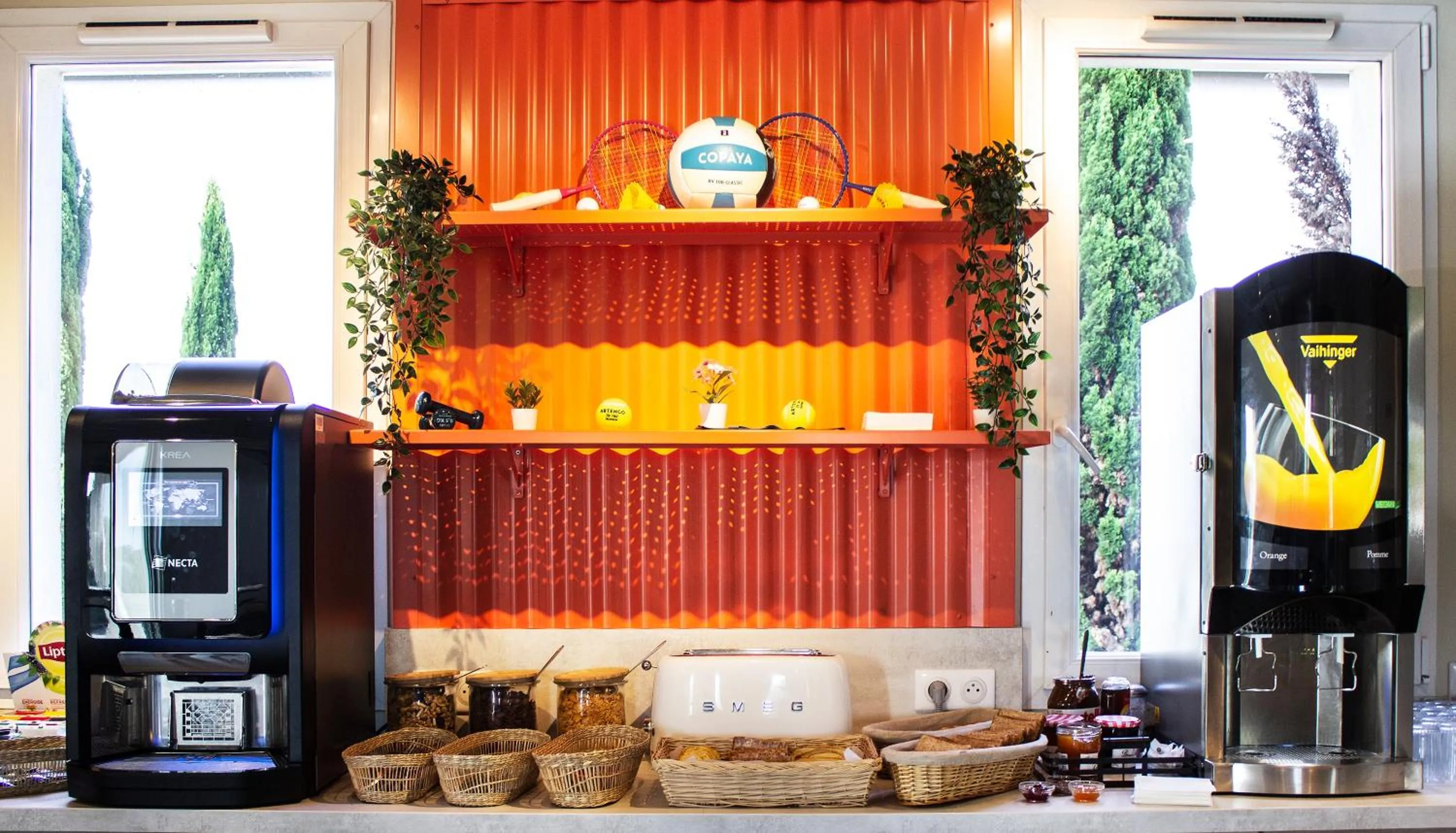 Breakfast in ibis budget Lunel Porte de Camargue