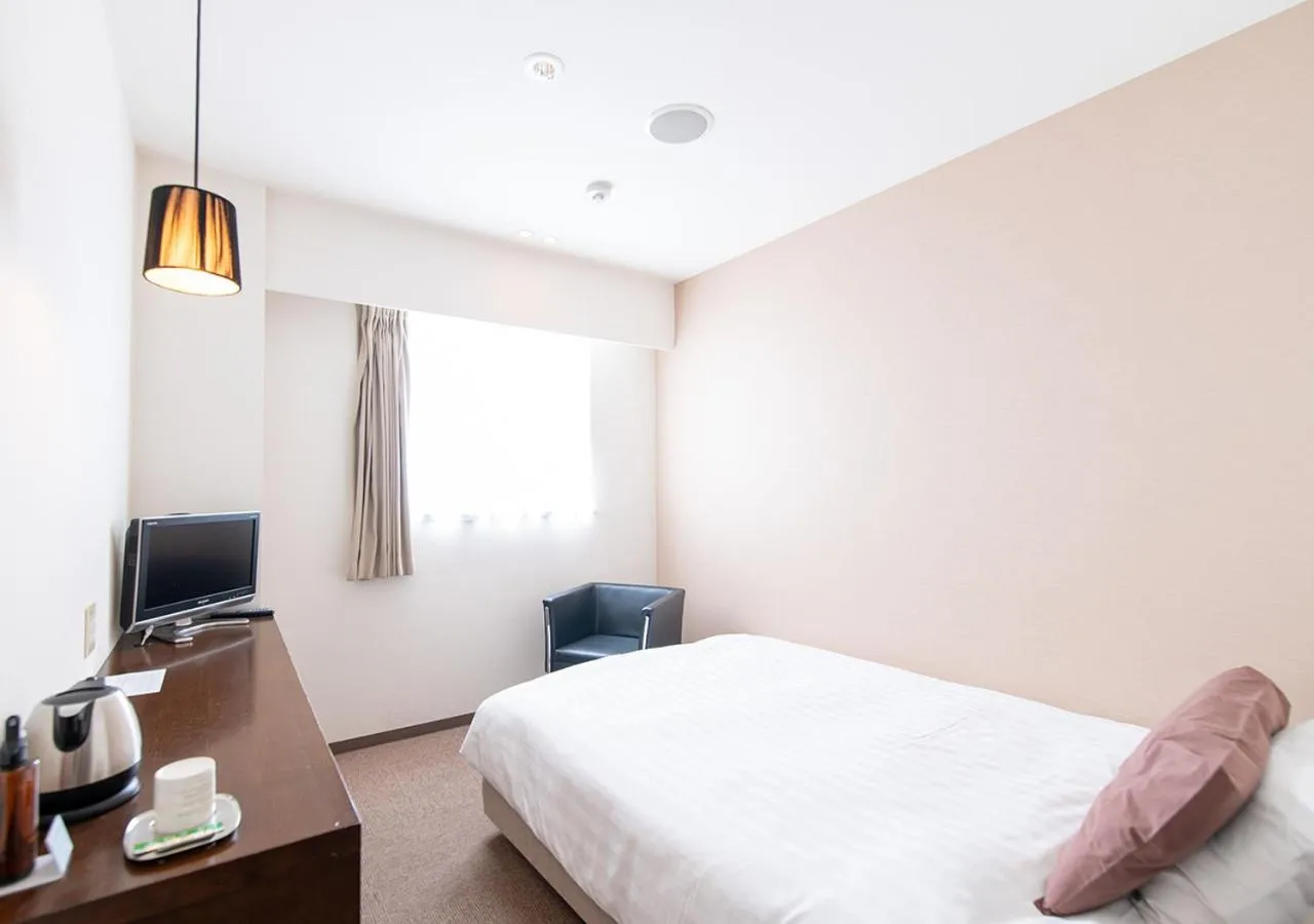 Bed in Hotel day by day