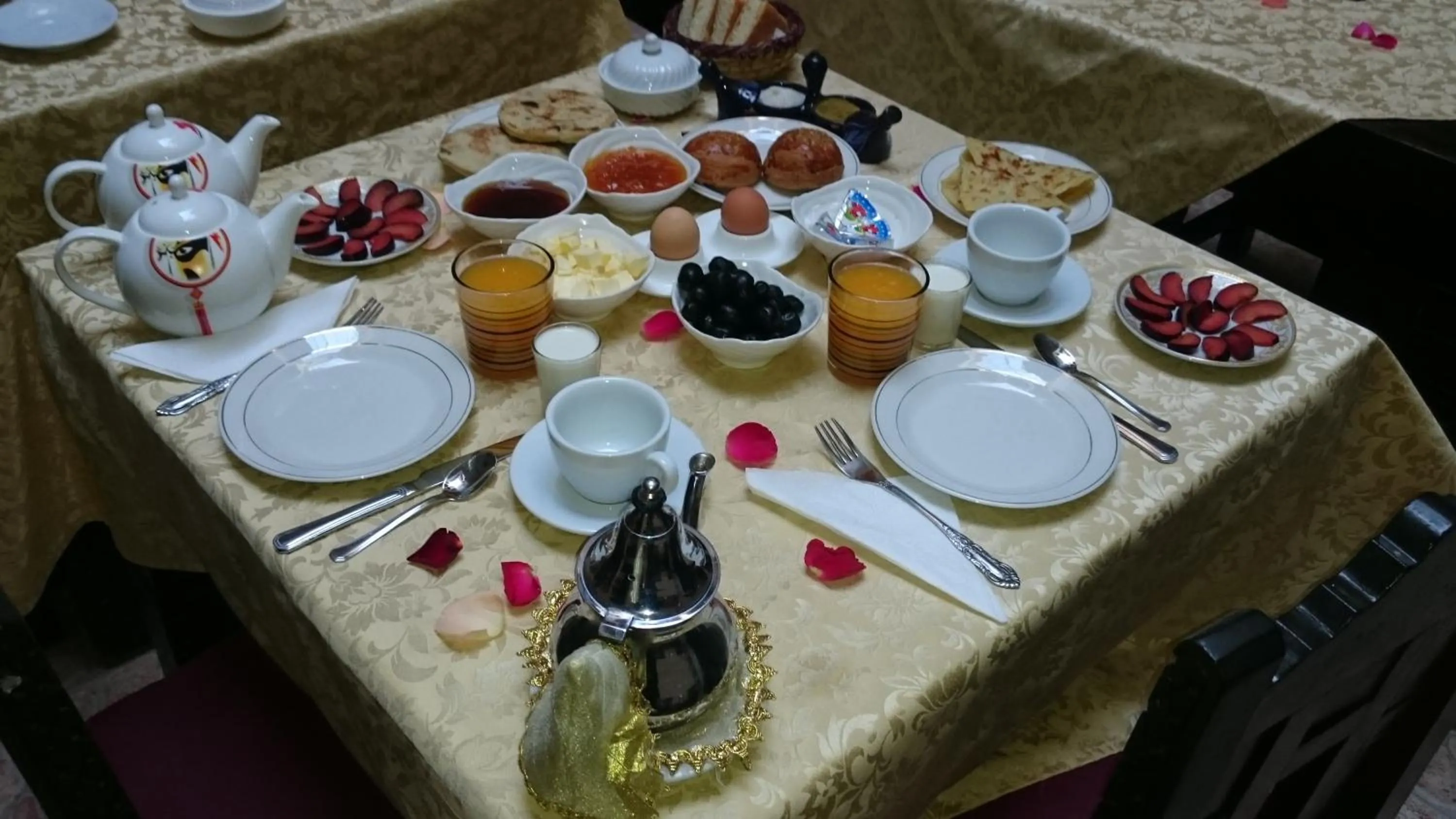 Breakfast in Riad La Kahana