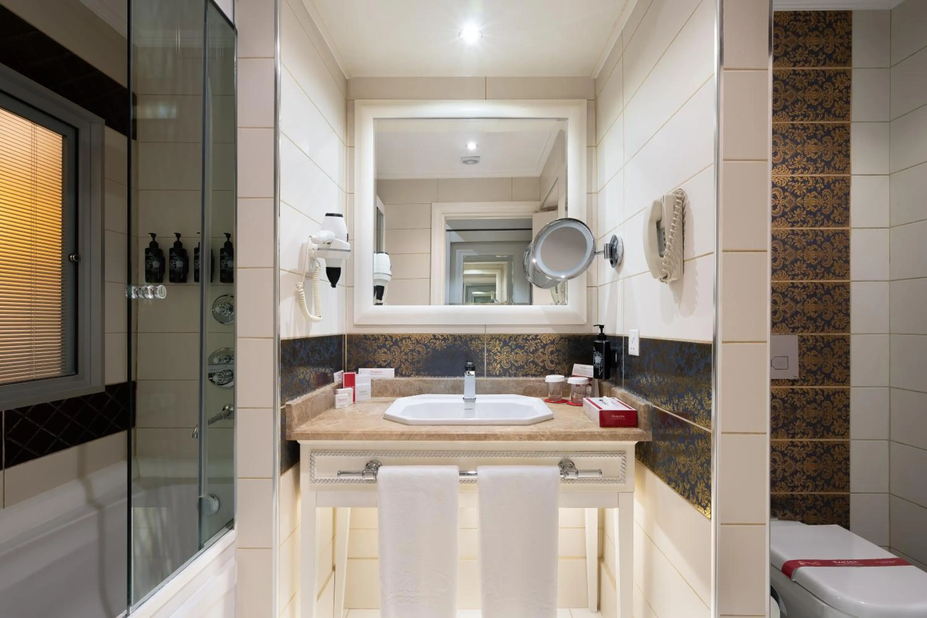 Shower in Ramada by Wyndham - Sulaymaniyah Salim Street