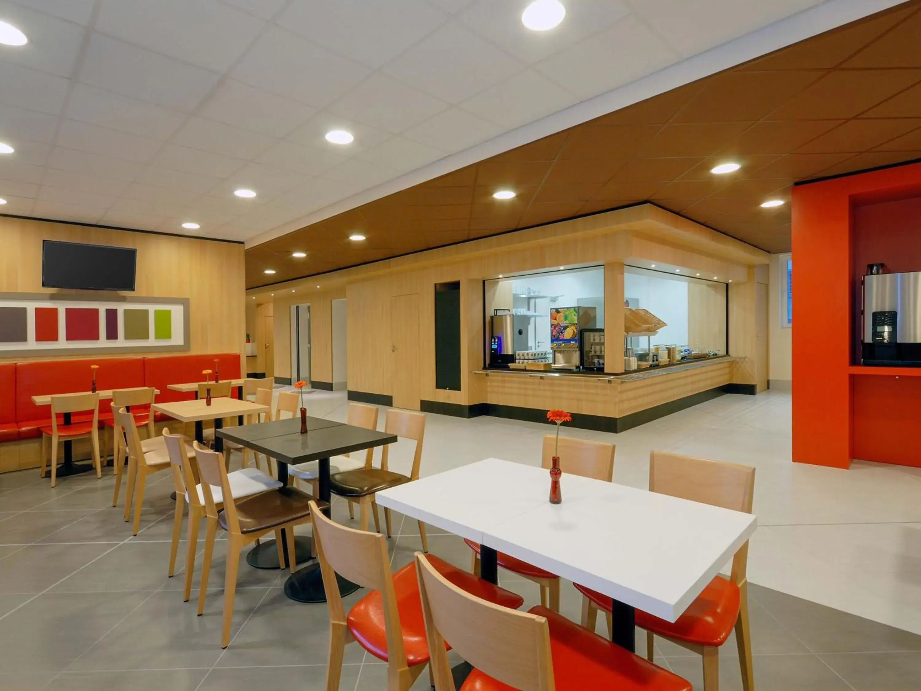 Restaurant/places to eat in B&B Hotel Prague City Restaurant/places to eat in B&B Hotel Prague City