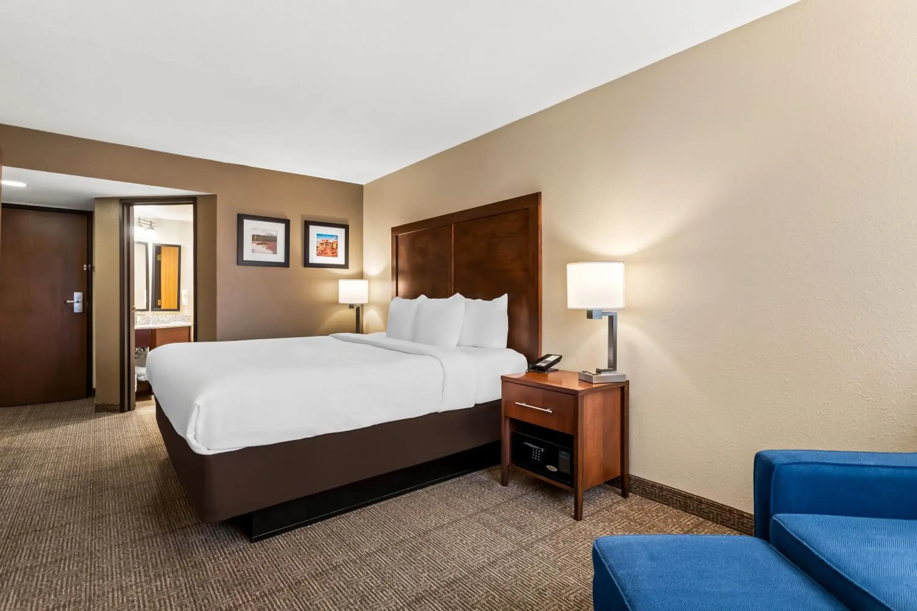 Bed in Comfort Inn & Suites Albuquerque Downtown Bed in Comfort Inn & Suites Albuquerque Downtown