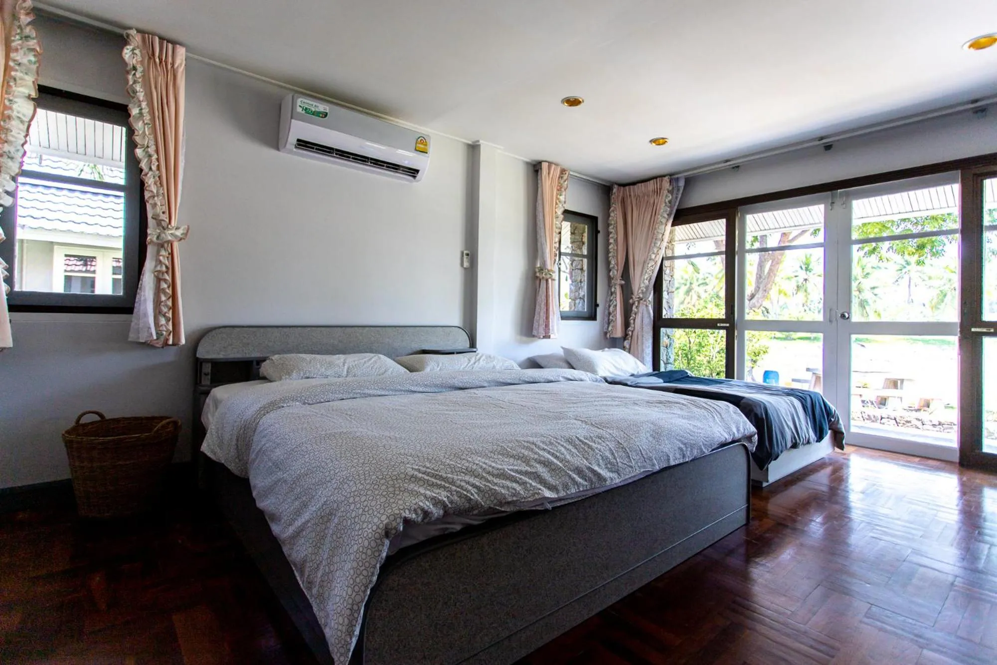 Bed in F4 Beach house Kitchen BBQ 3 bedrooms Large yard