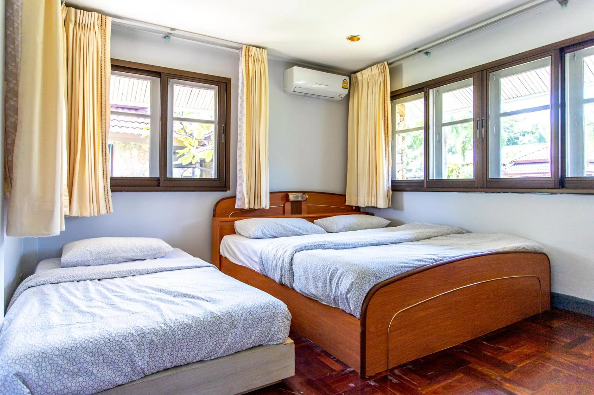 Bed in F4 Beach house Kitchen BBQ 3 bedrooms Large yard
