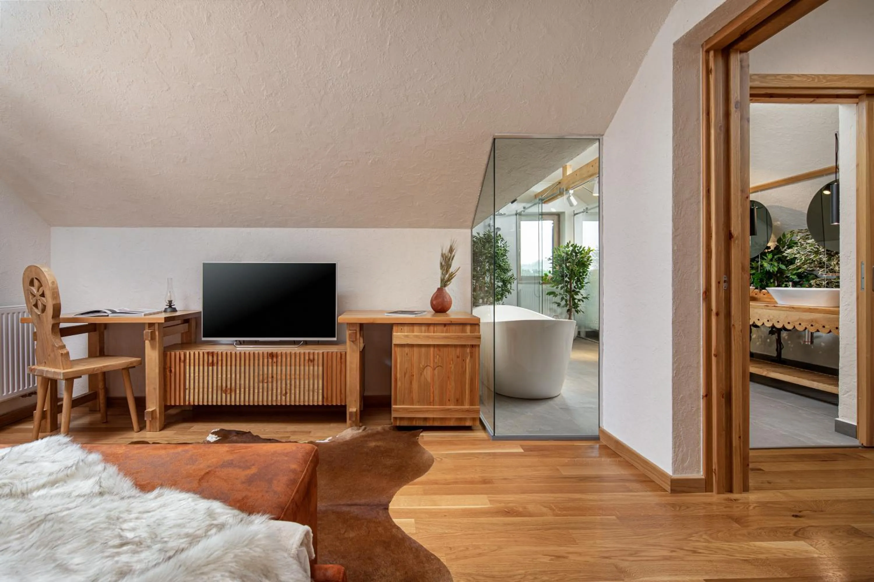 Photo of the whole room in Zara Chalet