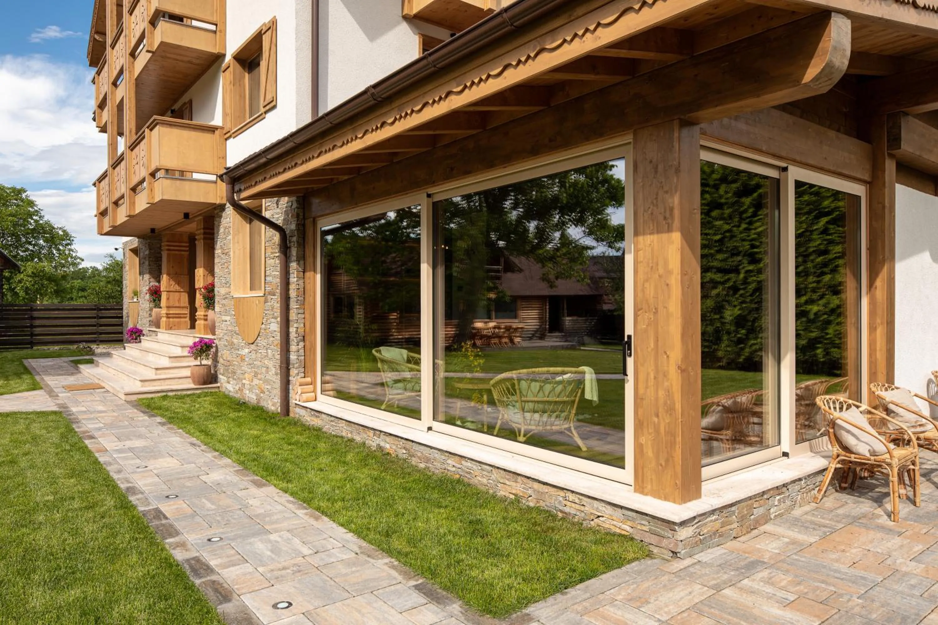 Decorative detail in Zara Chalet