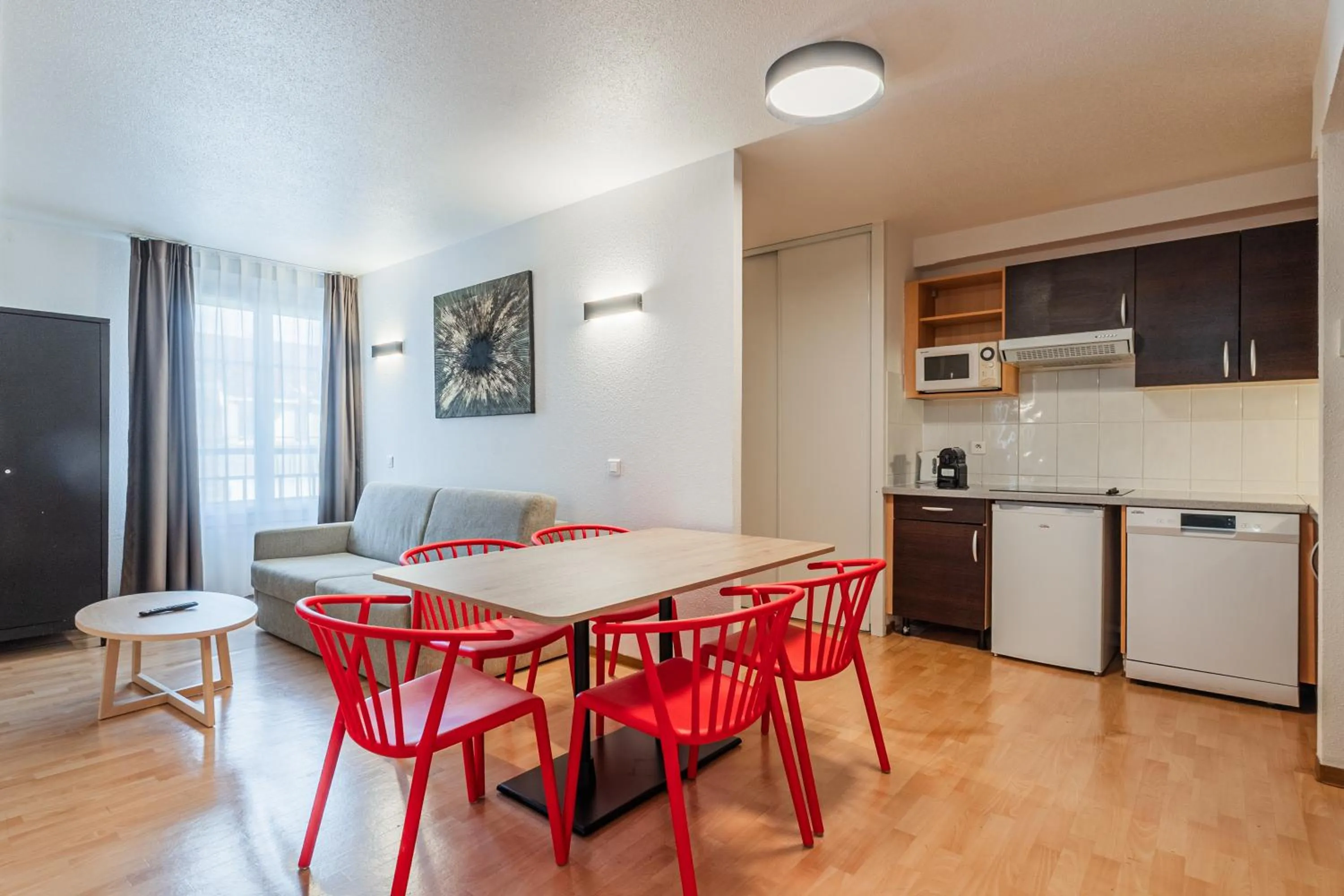 Kitchen or kitchenette in Residhotel Mulhouse Centre