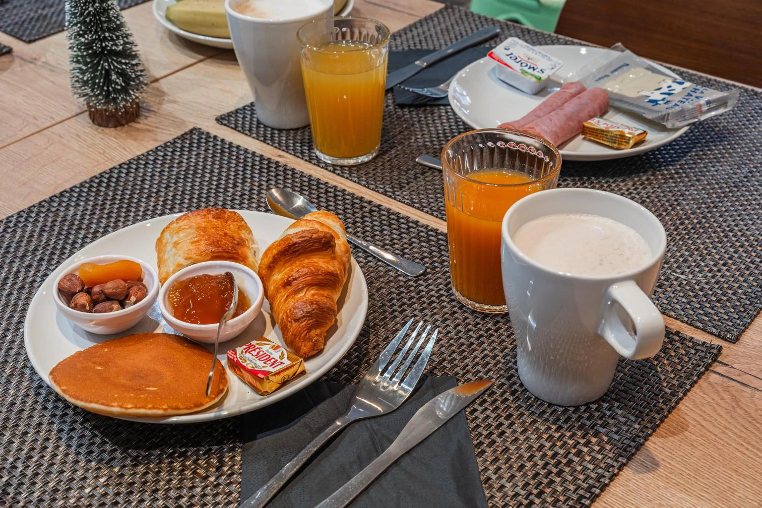 Breakfast in Residhotel Mulhouse Centre