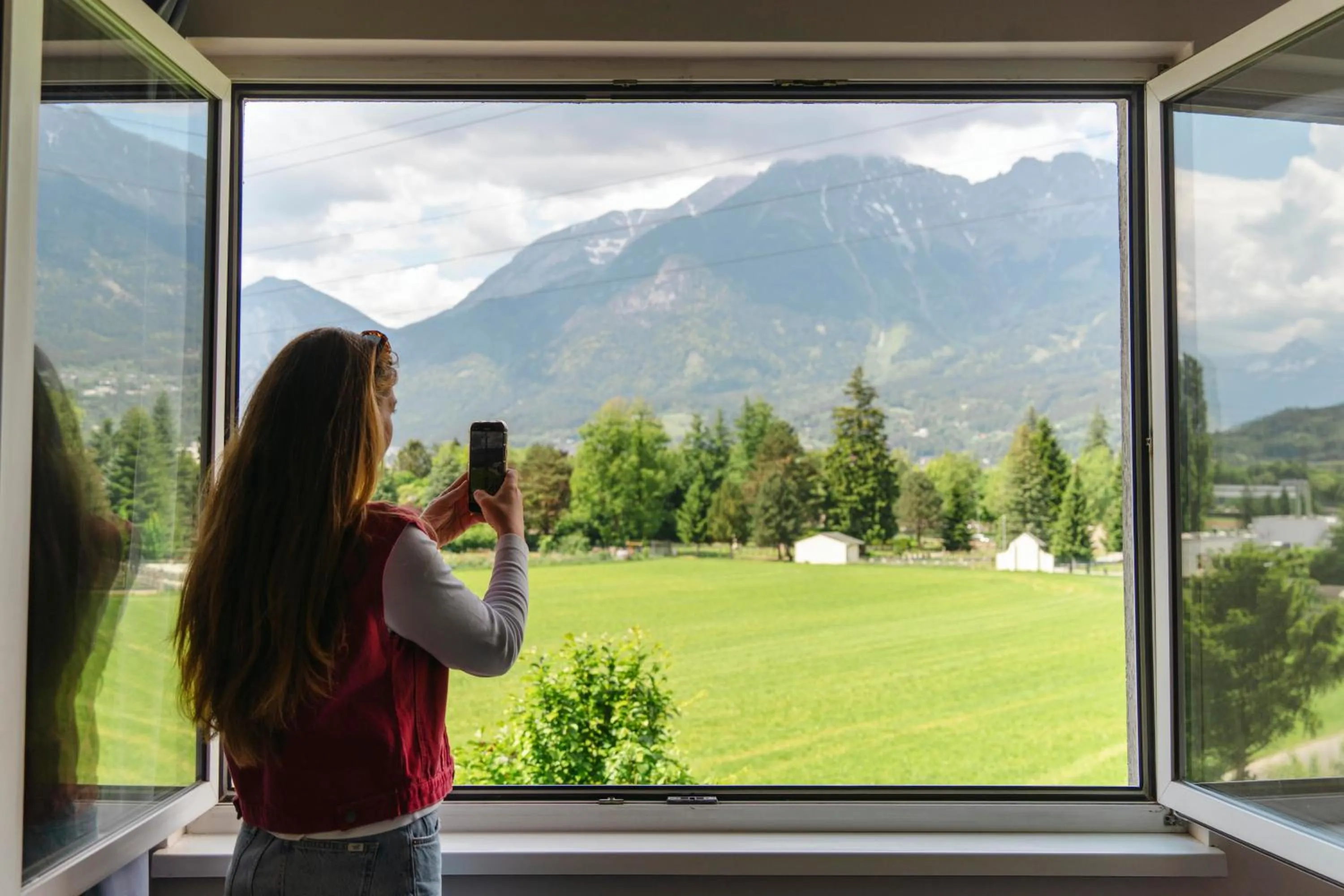 Spring in Hostel Marmota