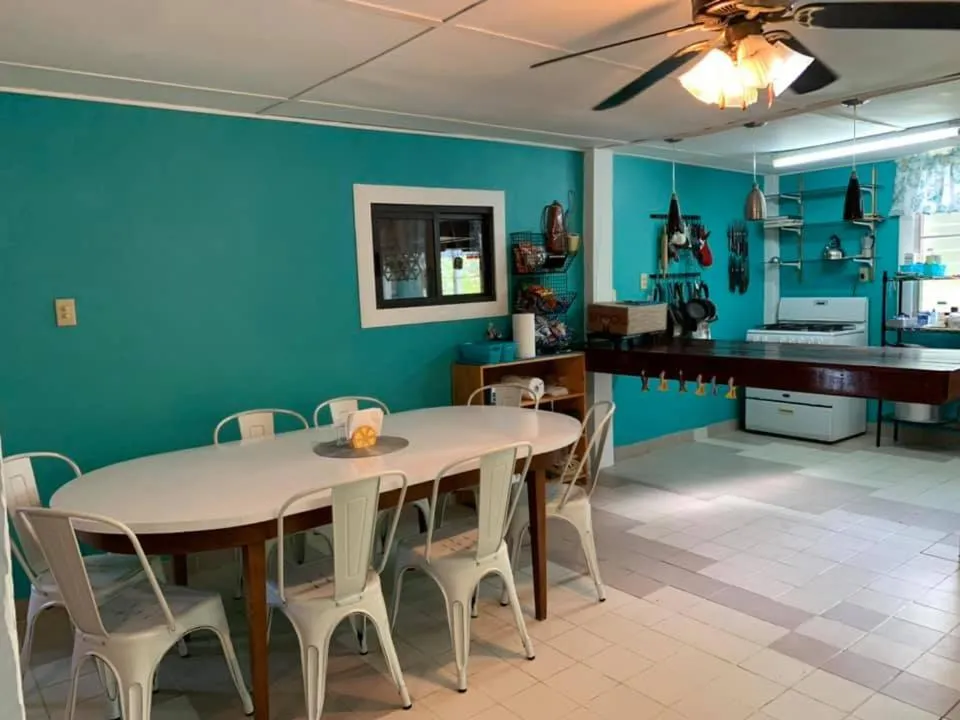 Kitchen or kitchenette in River Bend Resort Bze