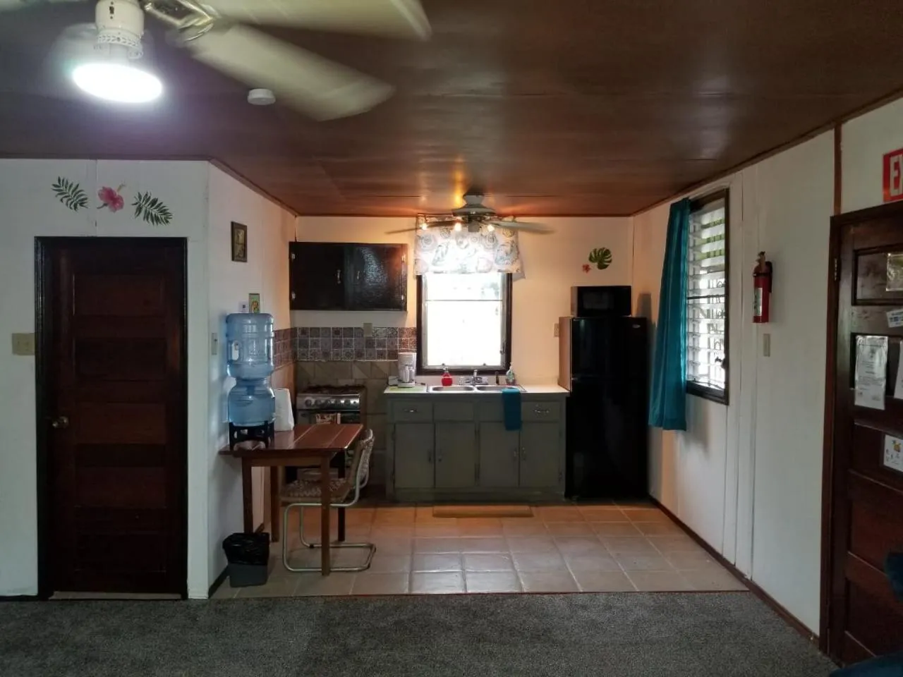Kitchen or kitchenette in River Bend Resort Bze
