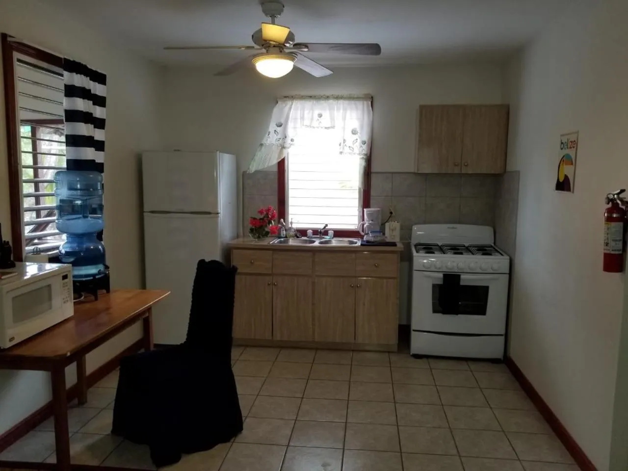 Kitchen or kitchenette in River Bend Resort Bze