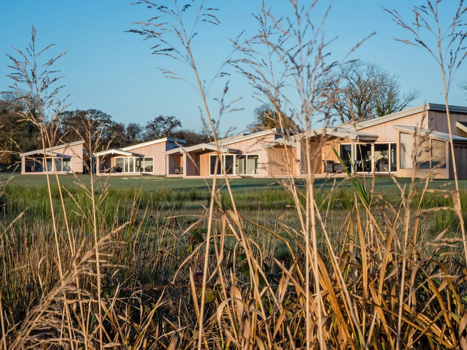 Property building in Platinum Lakeside Lodge at Mullans Bay