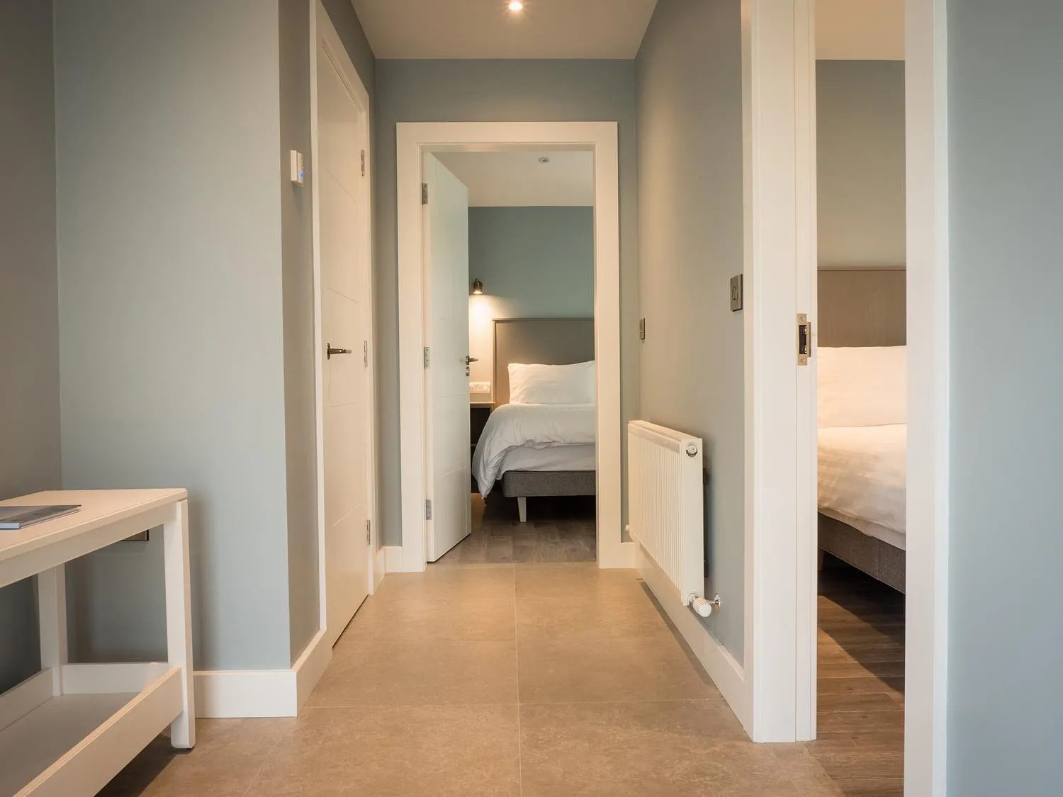Bed in Platinum Lakeside Lodge at Mullans Bay