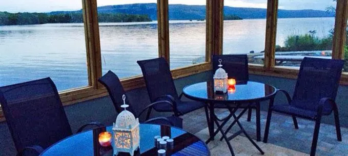 Area and facilities in Platinum Lakeside Lodge at Mullans Bay