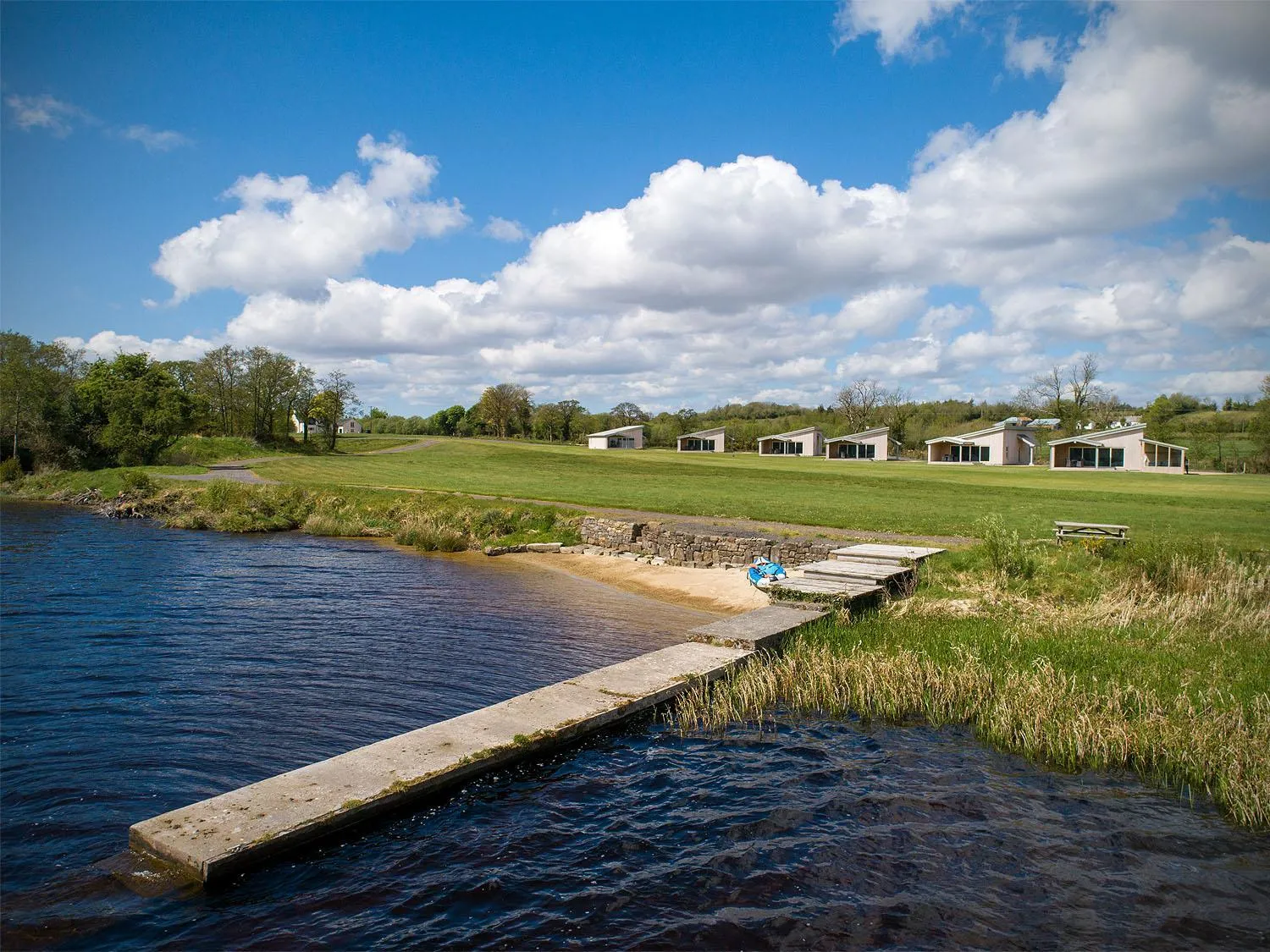Platinum Lakeside Lodge at Mullans Bay