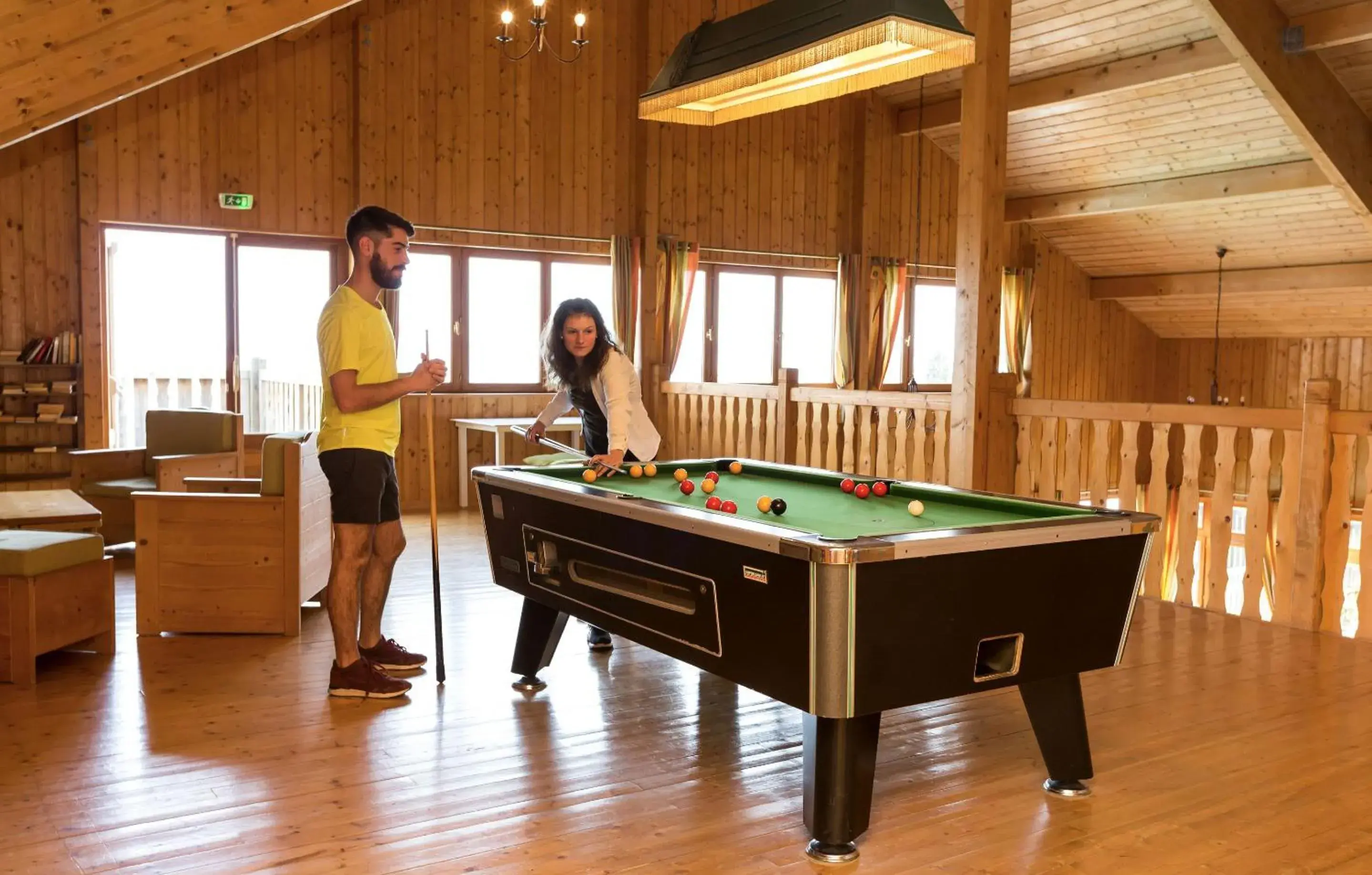 Billiard in Résidence Odalys Les Chalets d'Evian Billiard in Résidence Odalys Les Chalets d'Evian
