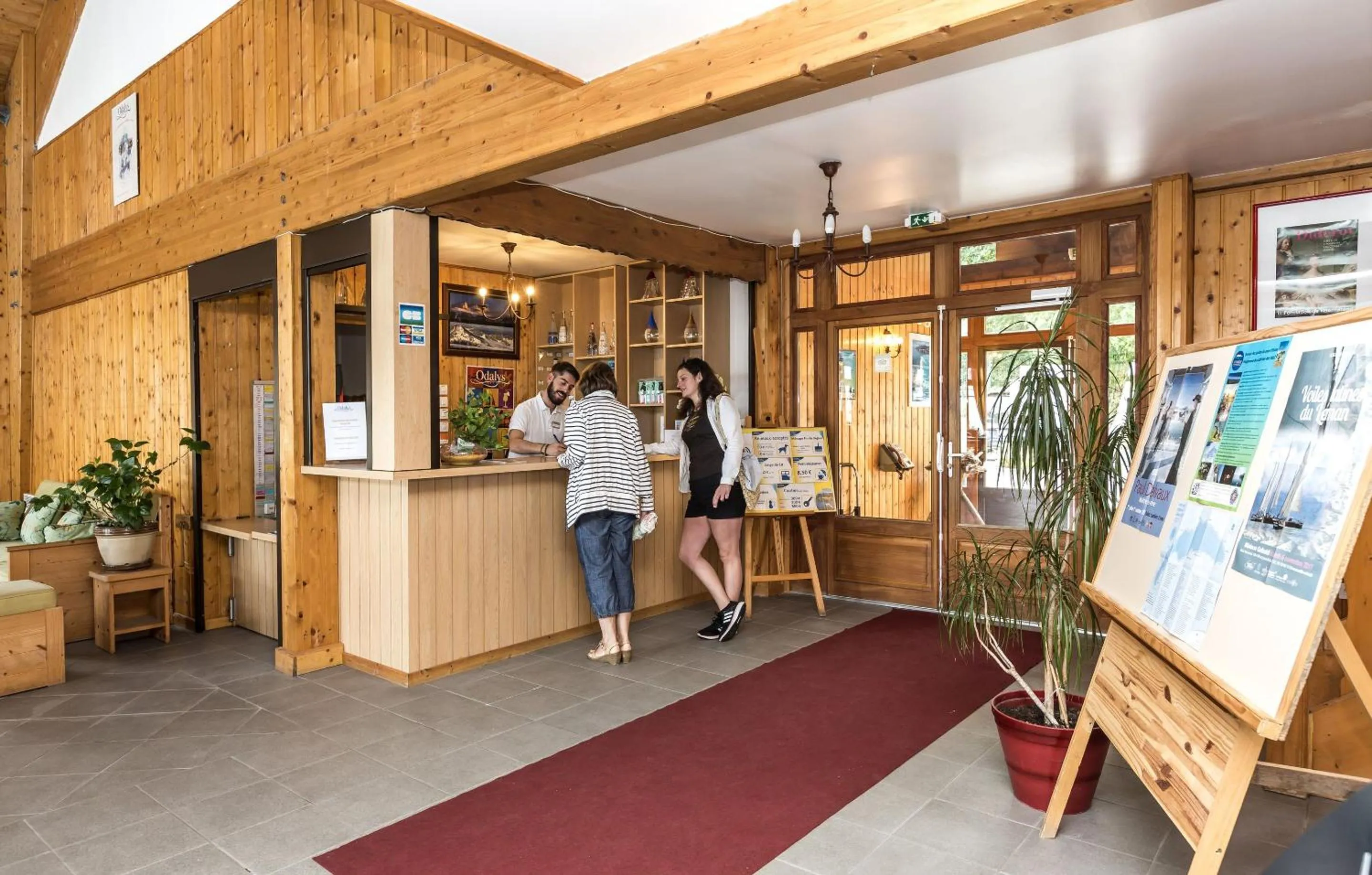 Lobby or reception in Résidence Odalys Les Chalets d'Evian