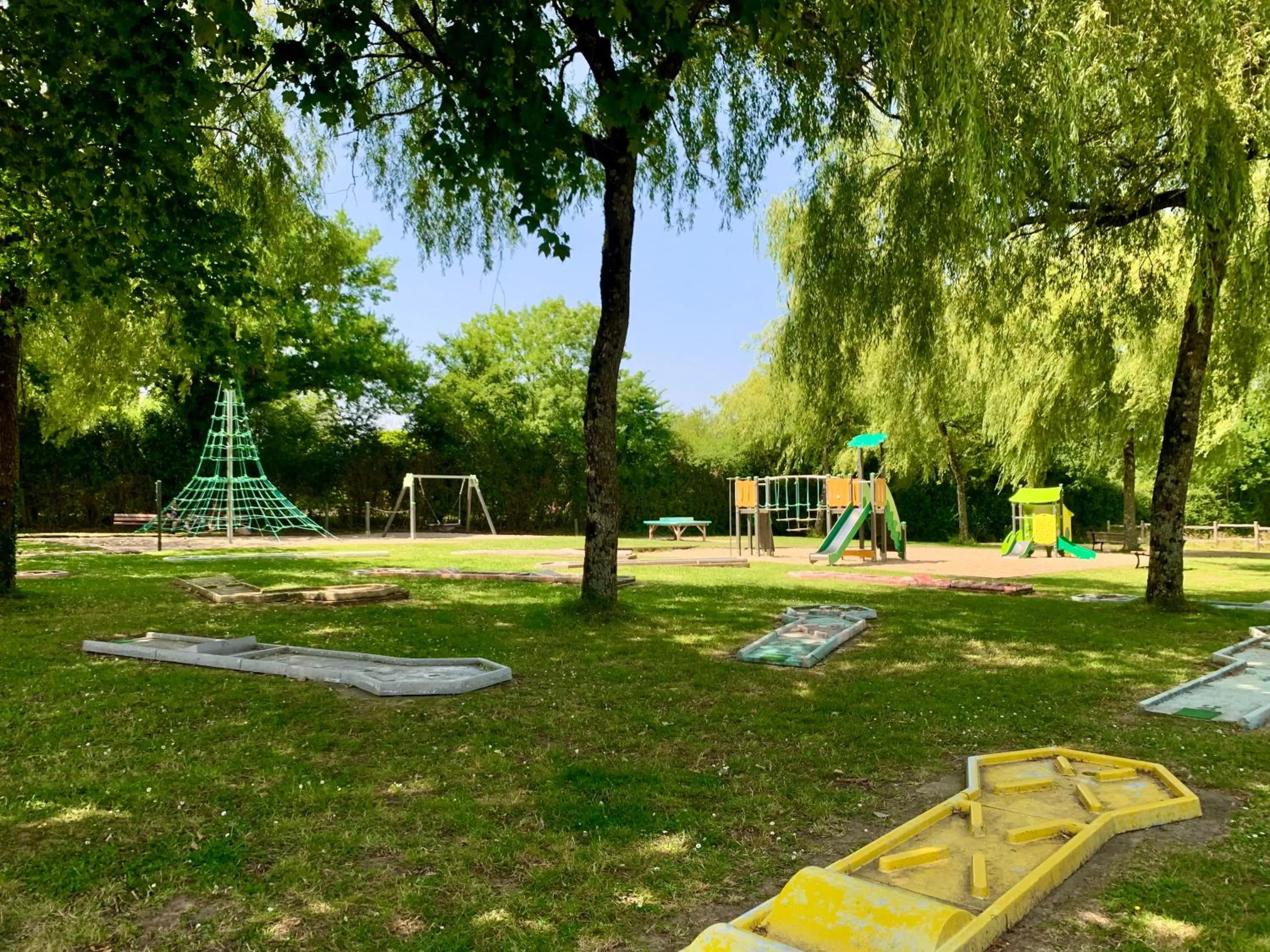 Children play ground in Terres de France - Natura Resort Pescalis