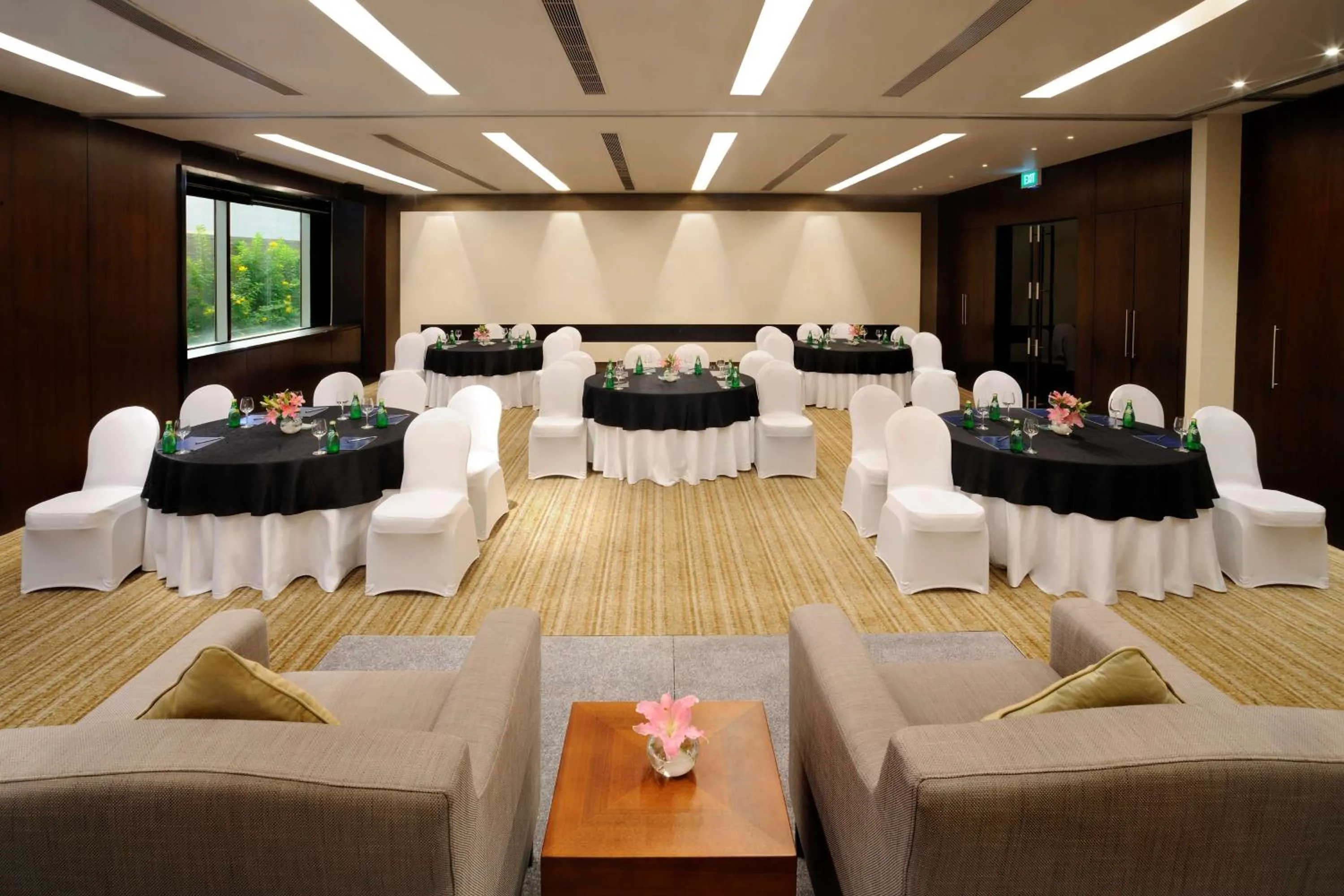 Meeting/conference room in Hilton Bangalore Embassy GolfLinks