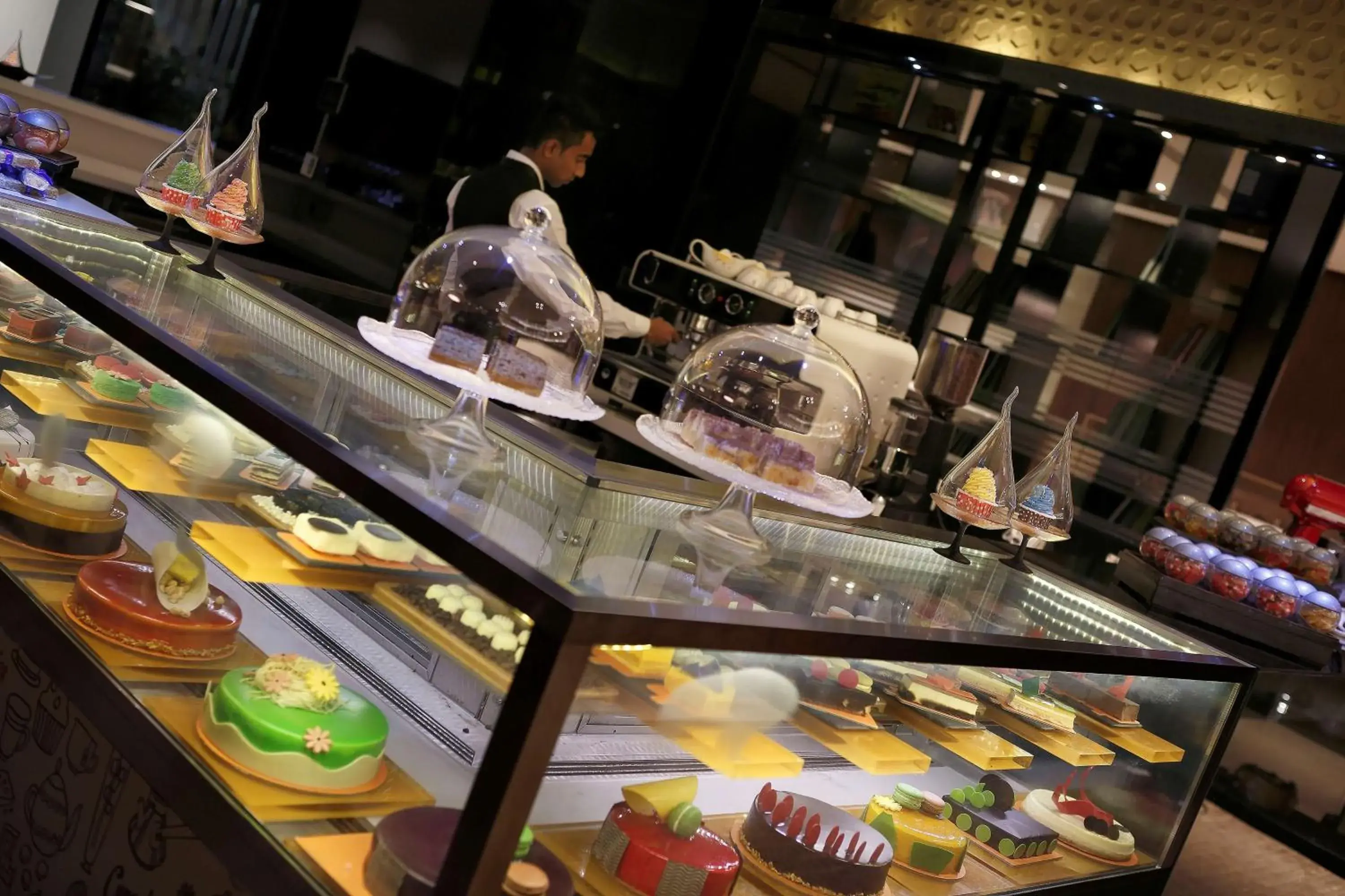 Restaurant/places to eat in Hilton Bangalore Embassy GolfLinks Restaurant/places to eat in Hilton Bangalore Embassy GolfLinks