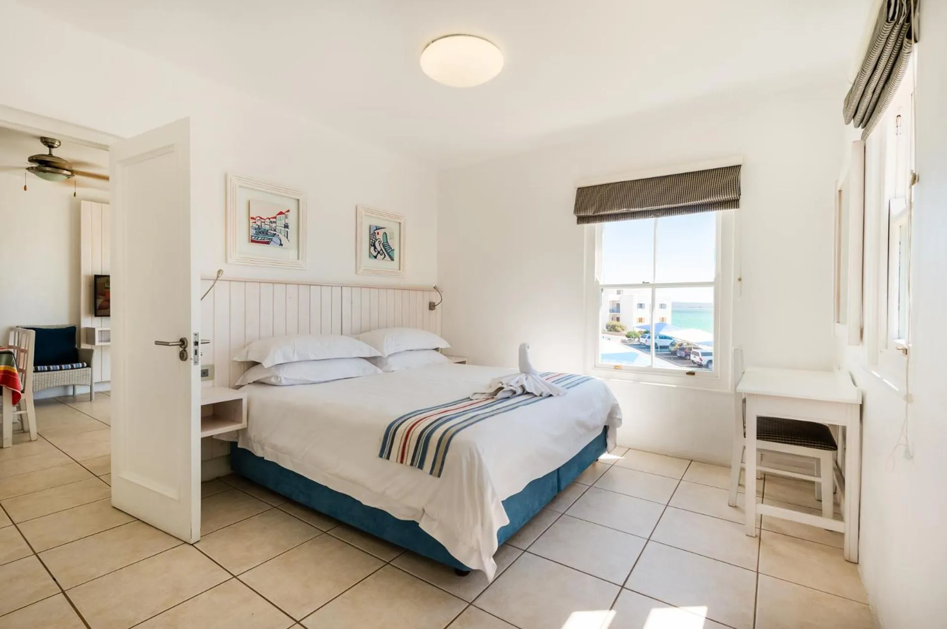 Bed in Club Mykonos Langebaan