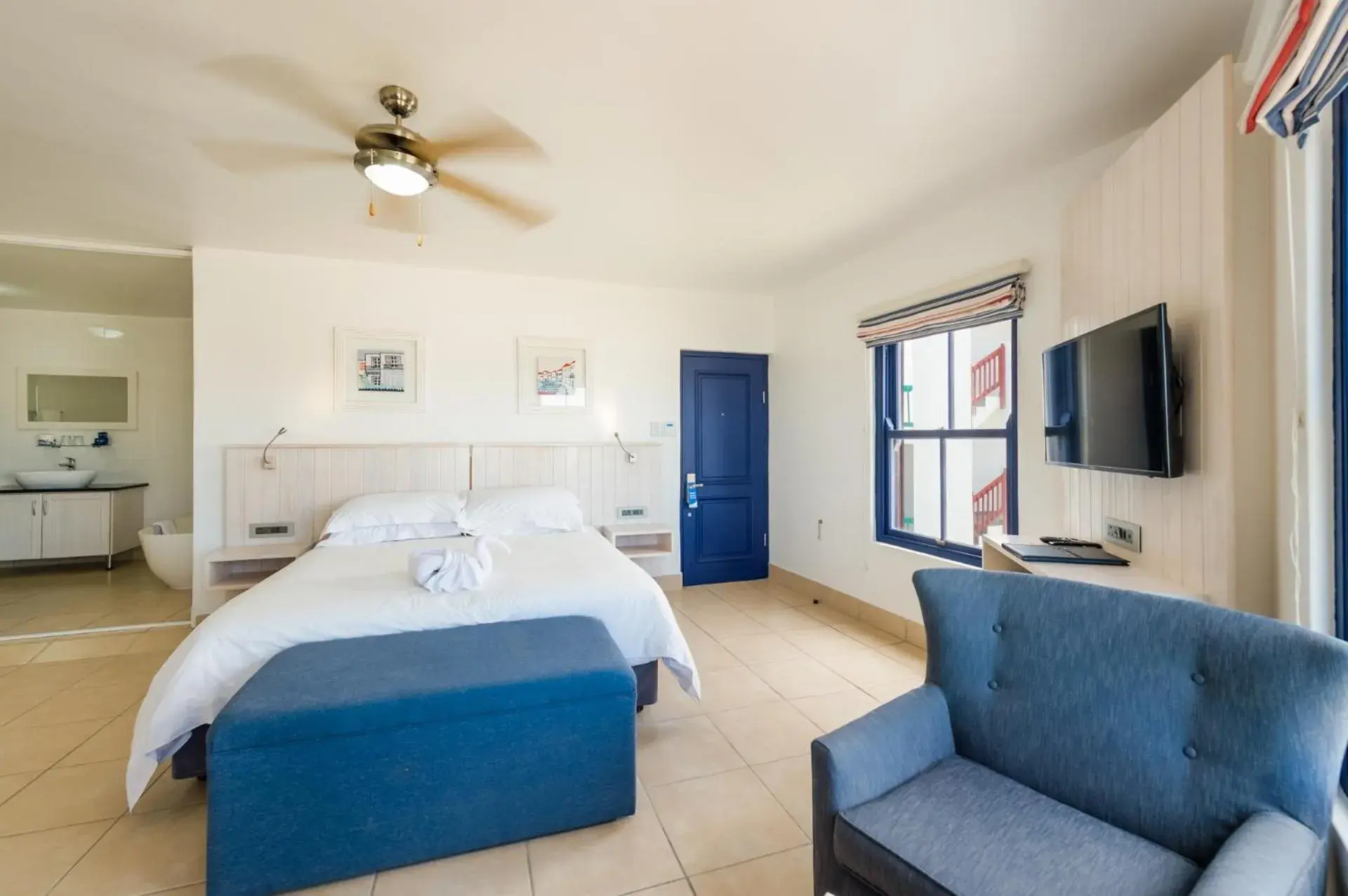 Cascades Studio Kaliva in Club Mykonos Langebaan Cascades Studio Kaliva in Club Mykonos Langebaan