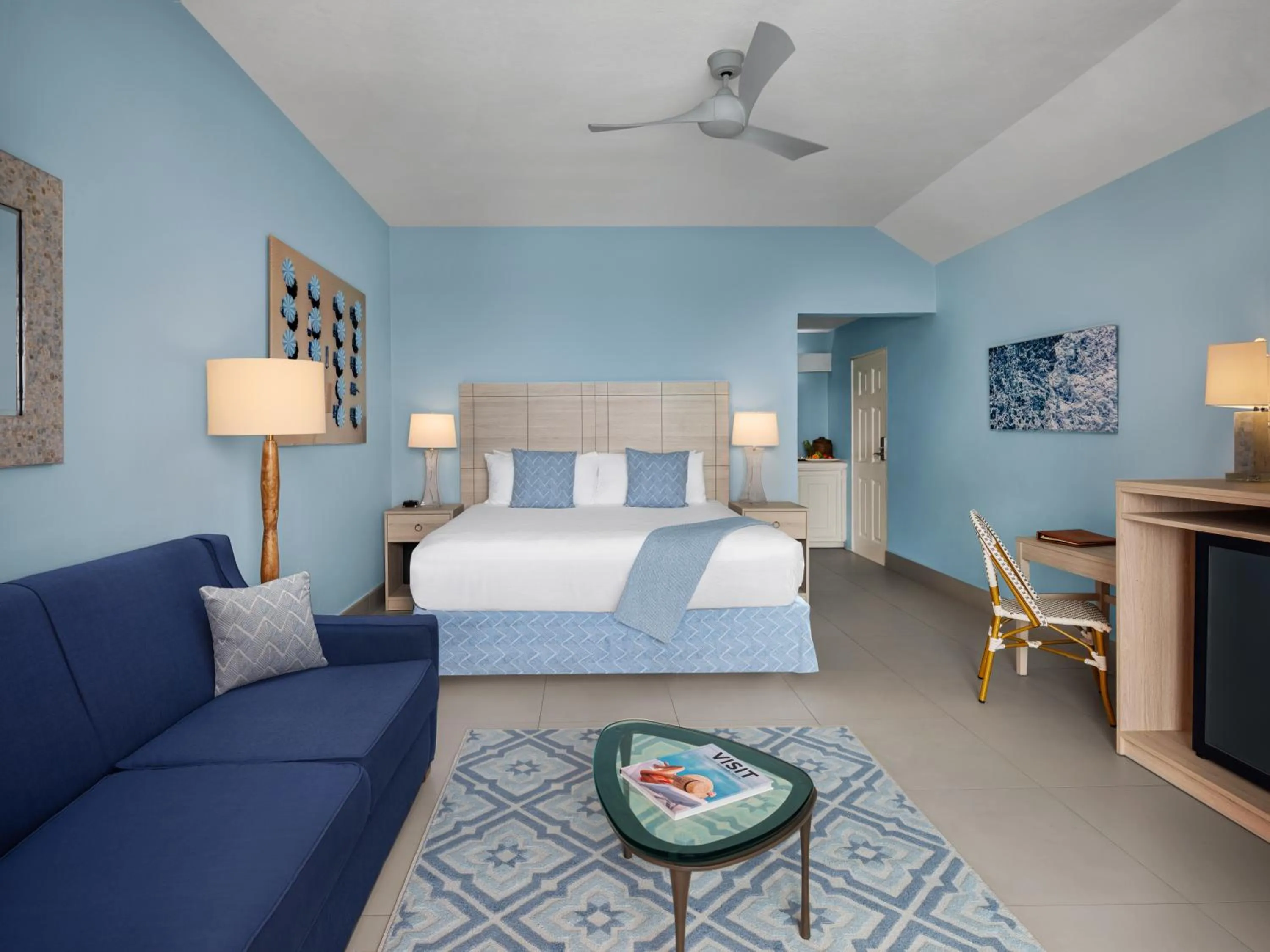 Bed in The Reefs Resort and Club