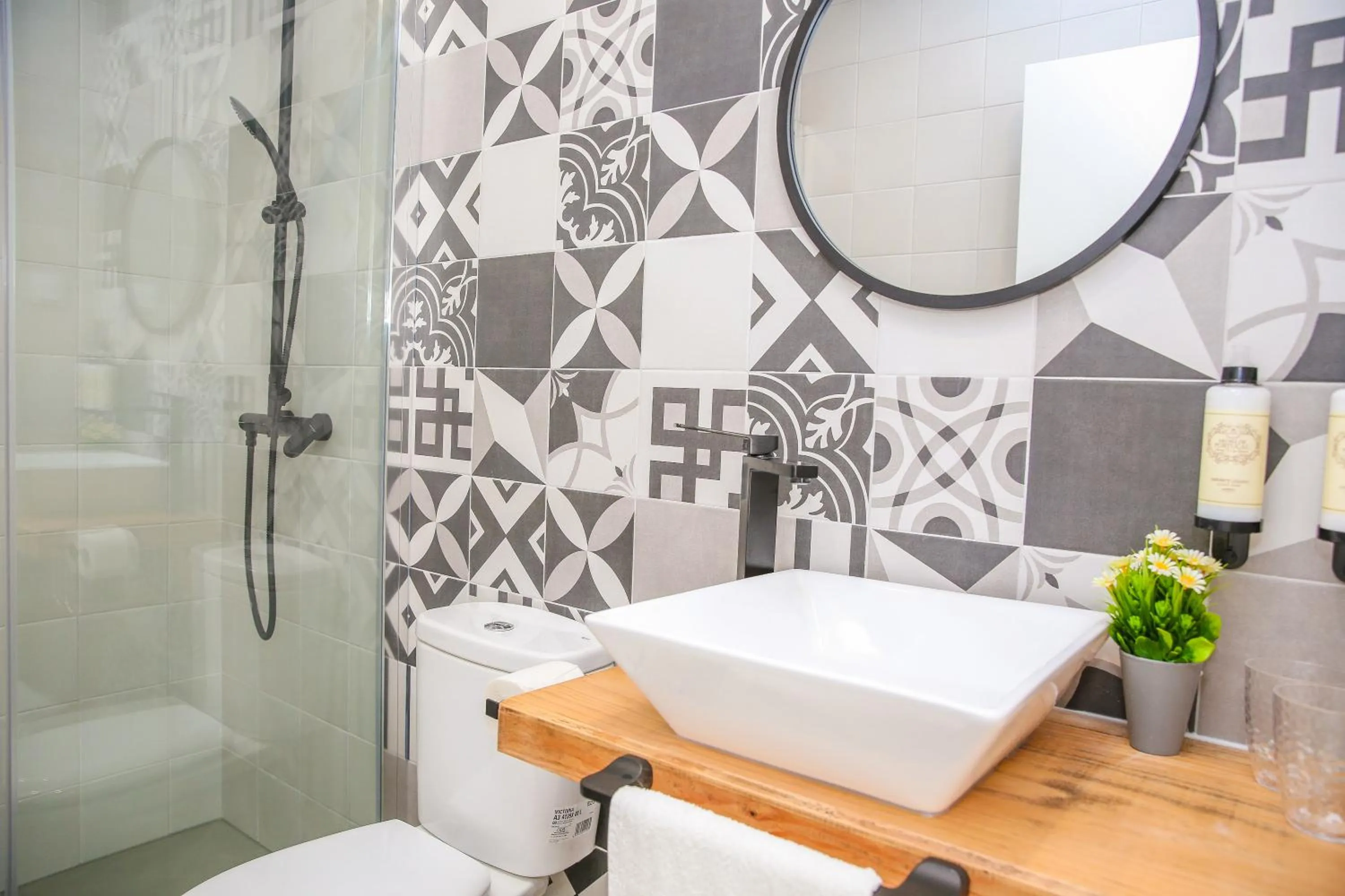 Shower in Pata da Gaivota Boutique House