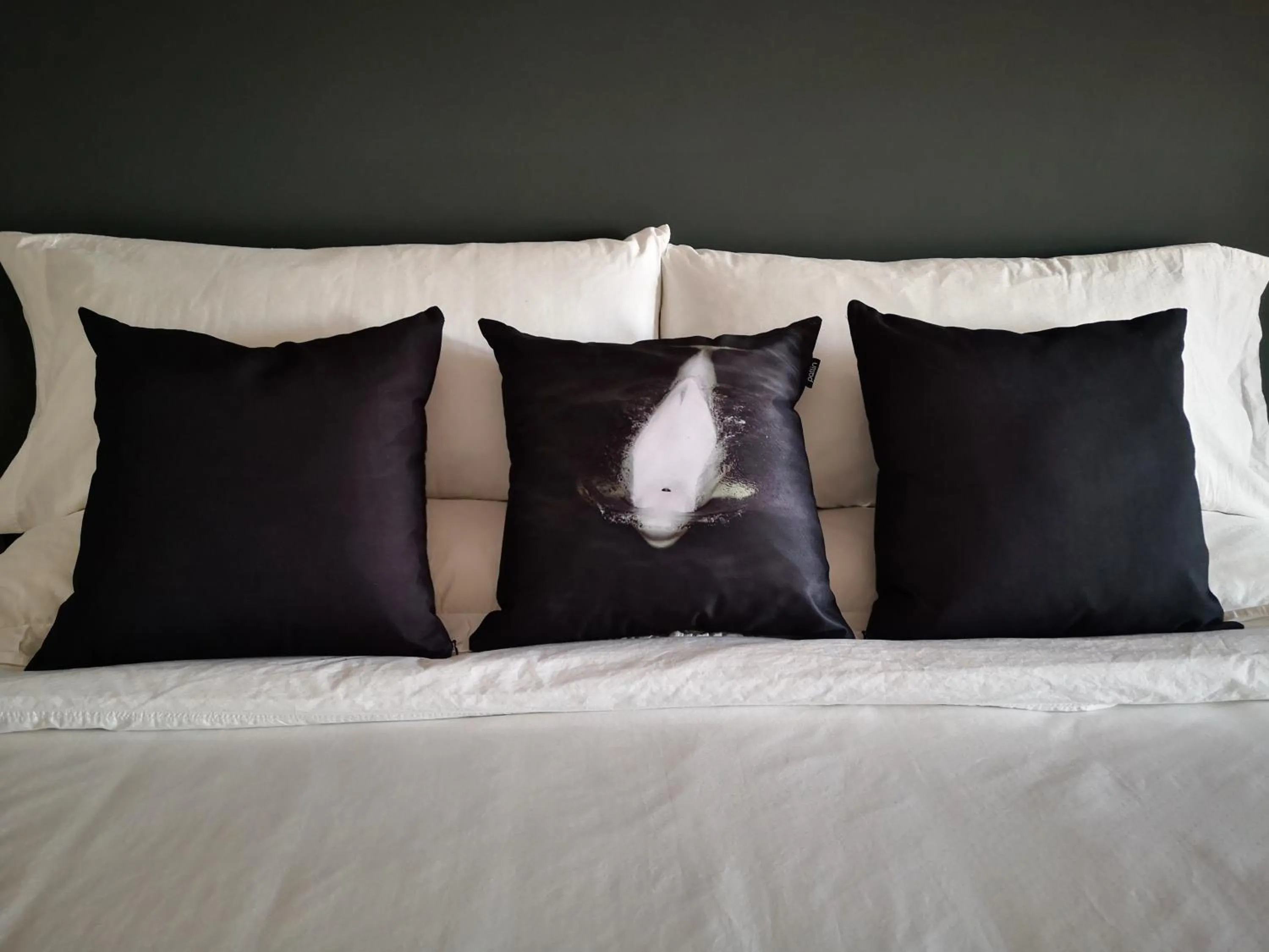 Bed in Au Cachalot Caché le gîte hôtel