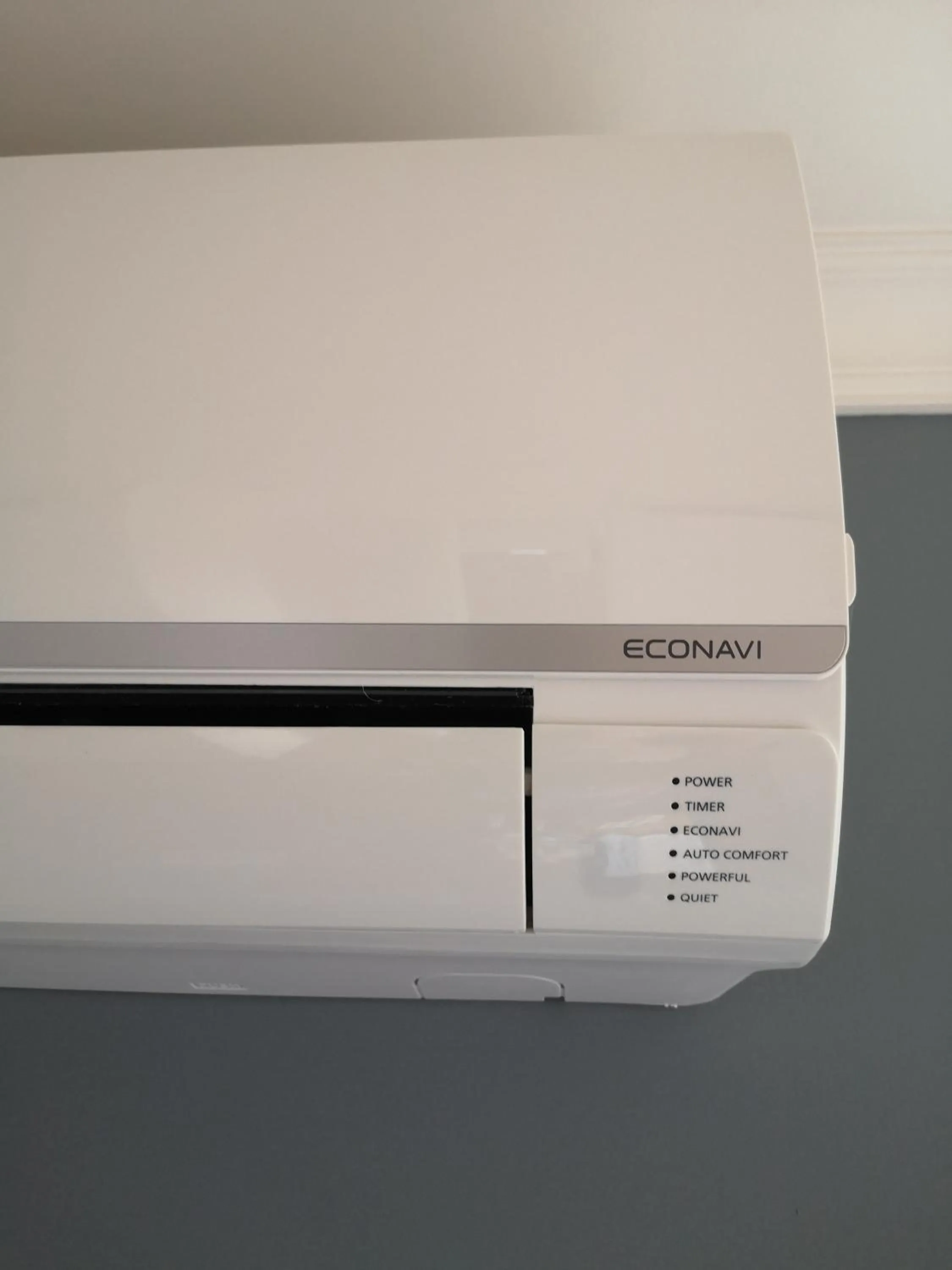 air conditioner in Au Cachalot Caché le gîte hôtel