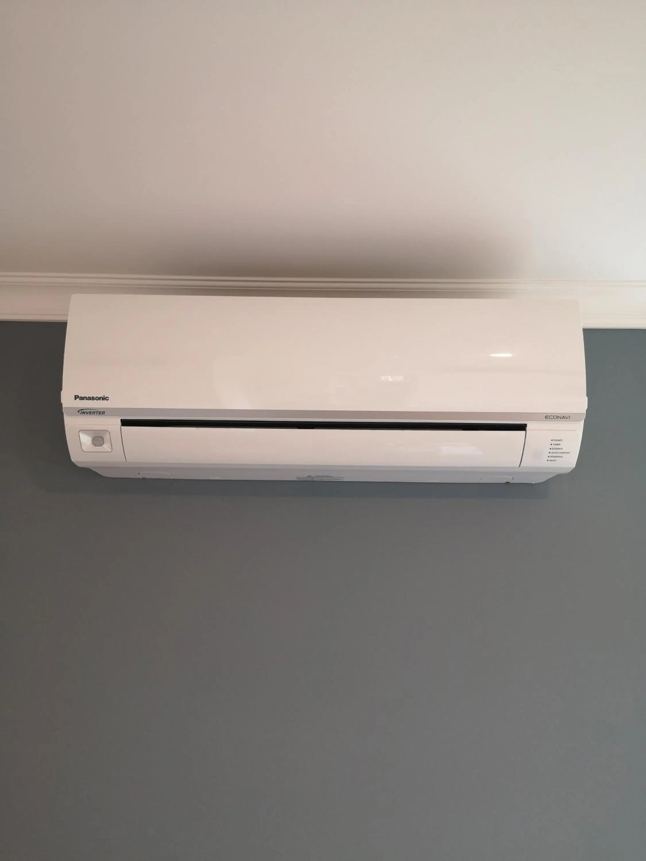 air conditioner in Au Cachalot Caché le gîte hôtel