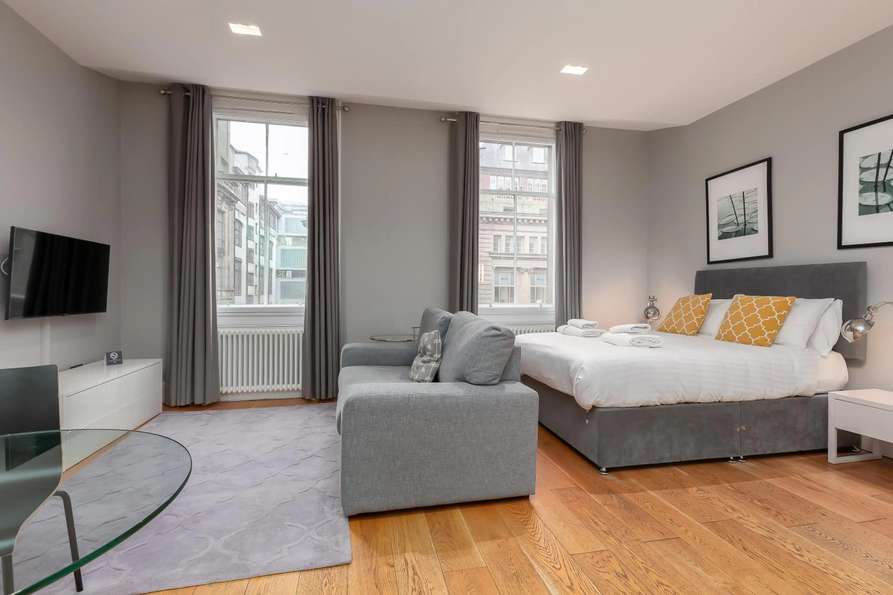 Bed in Destiny Scotland - St Andrew Square Apartments