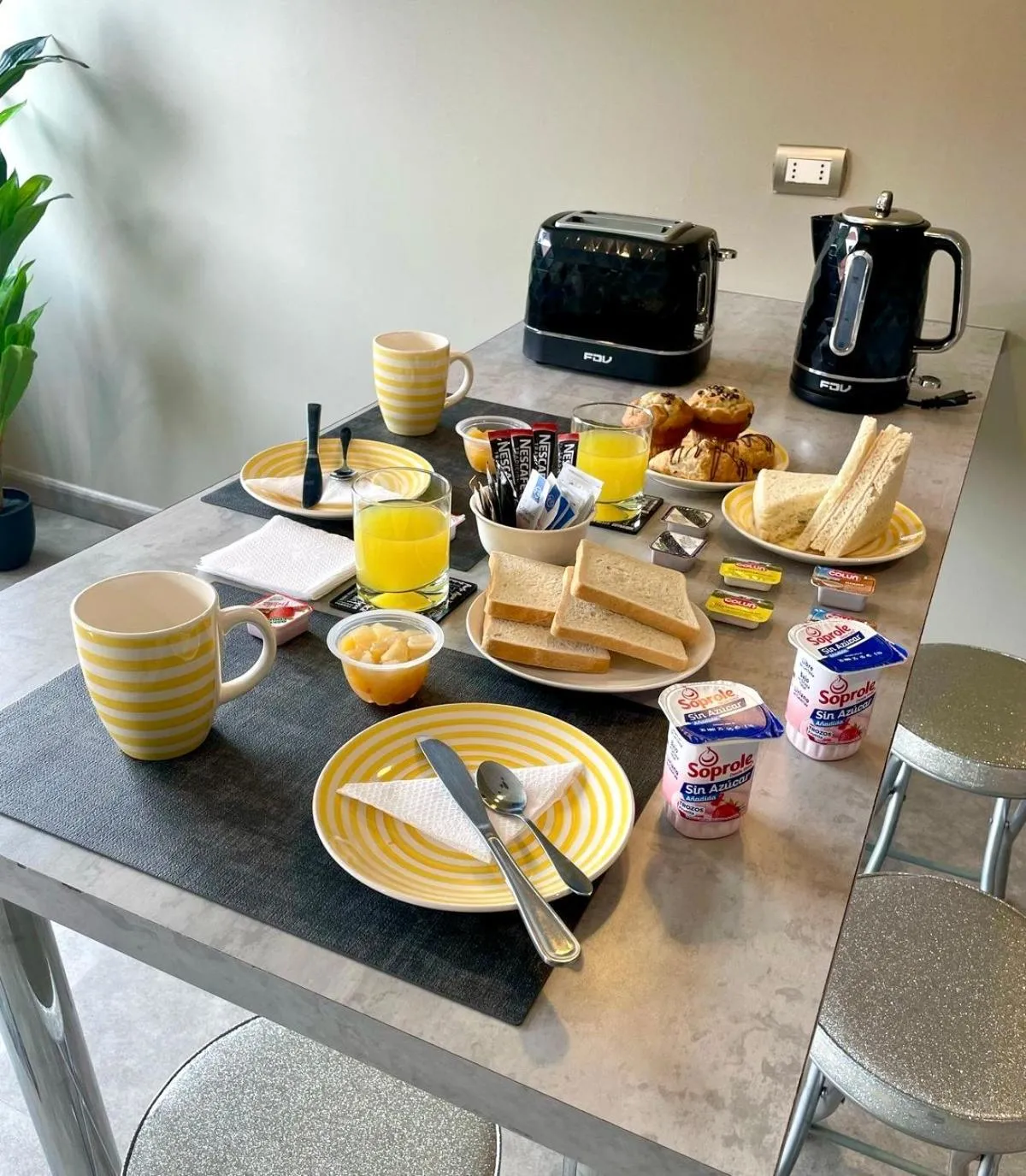 Breakfast in Patagonia Hotel & Apart Suite
