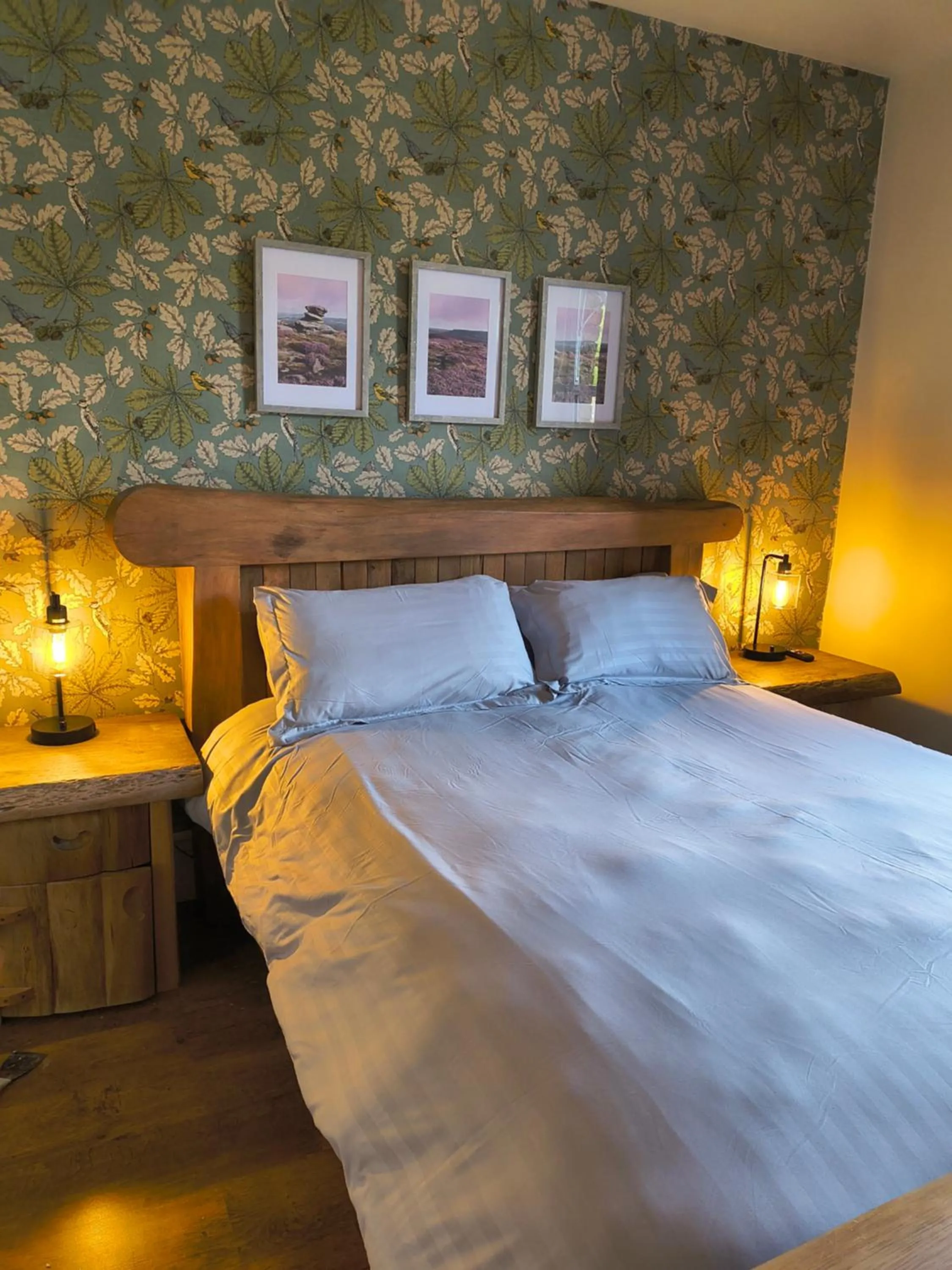 Bed in Little John Hotel