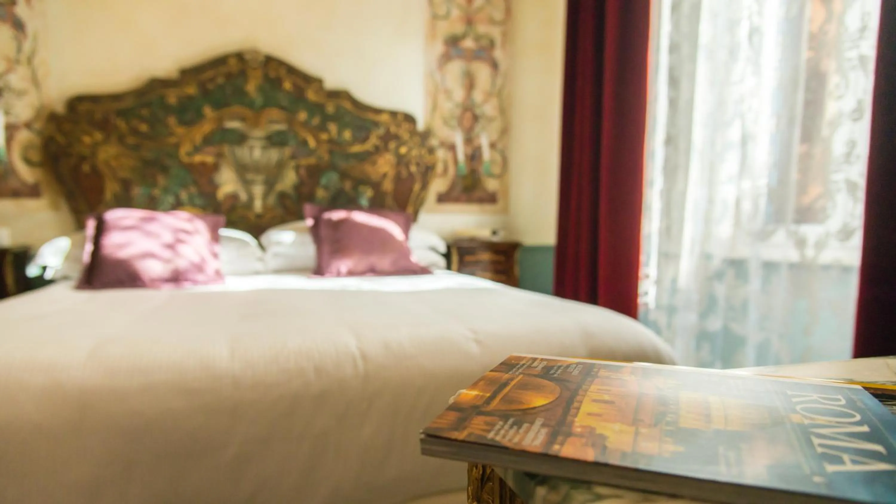 Decorative detail, Bed in Ripetta Rooms