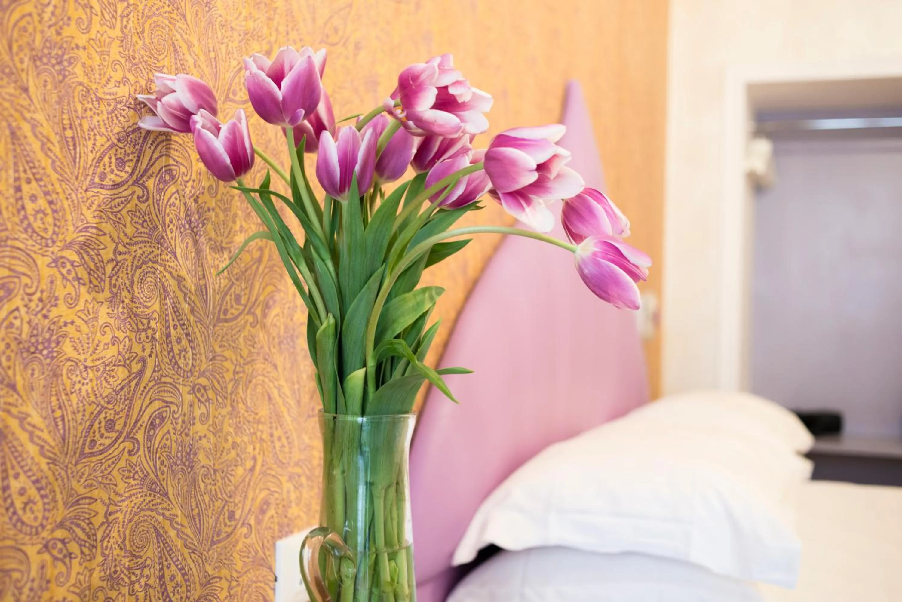 Photo of the whole room, Bed in Ripetta Rooms