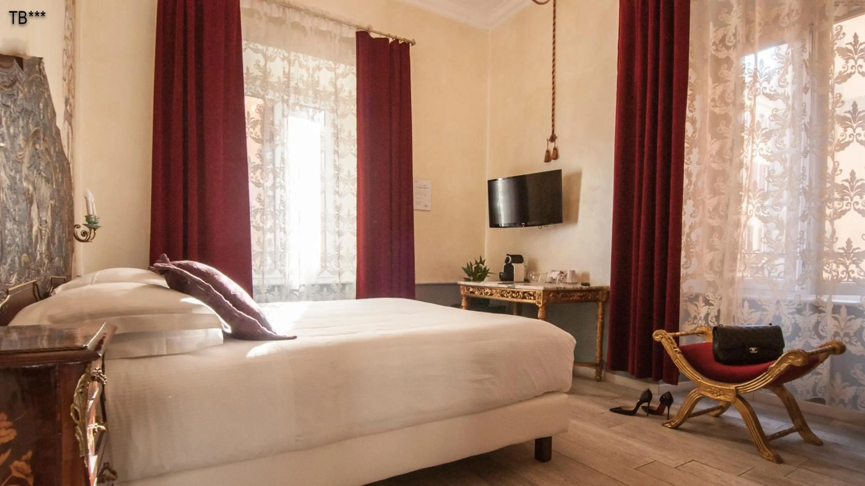 Bedroom, Bed in Ripetta Rooms