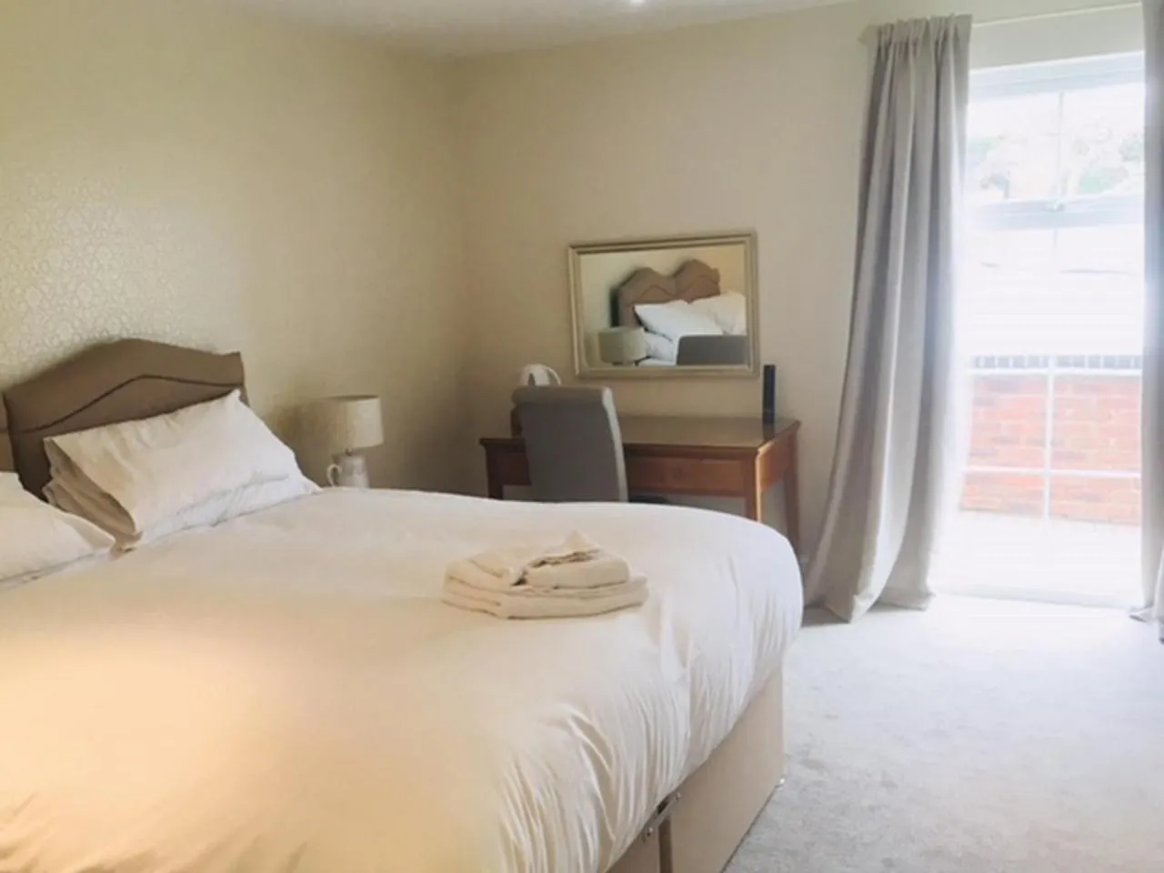 Bed in Melbourne View Hotel