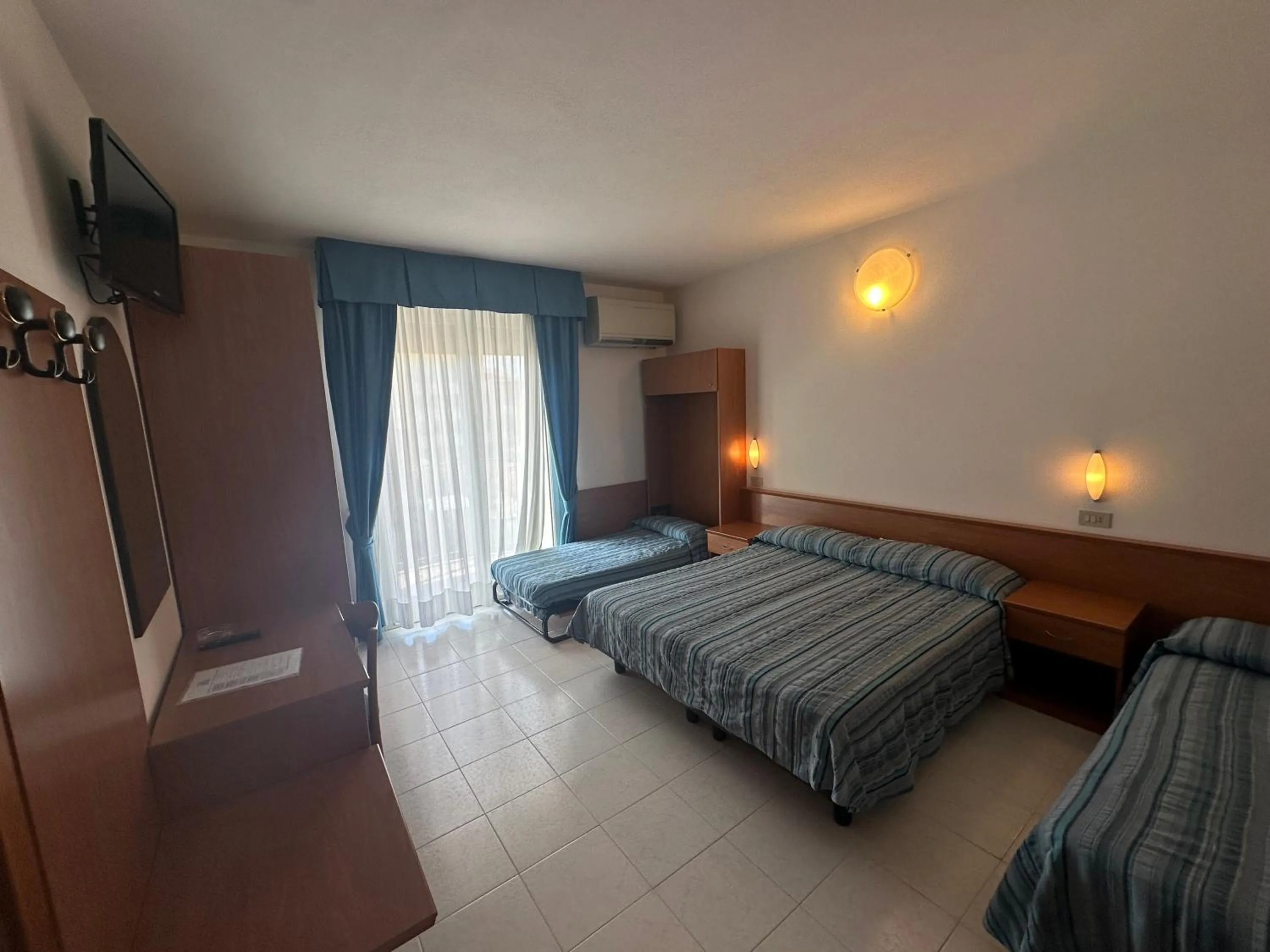 TV and multimedia in Hotel Vienna