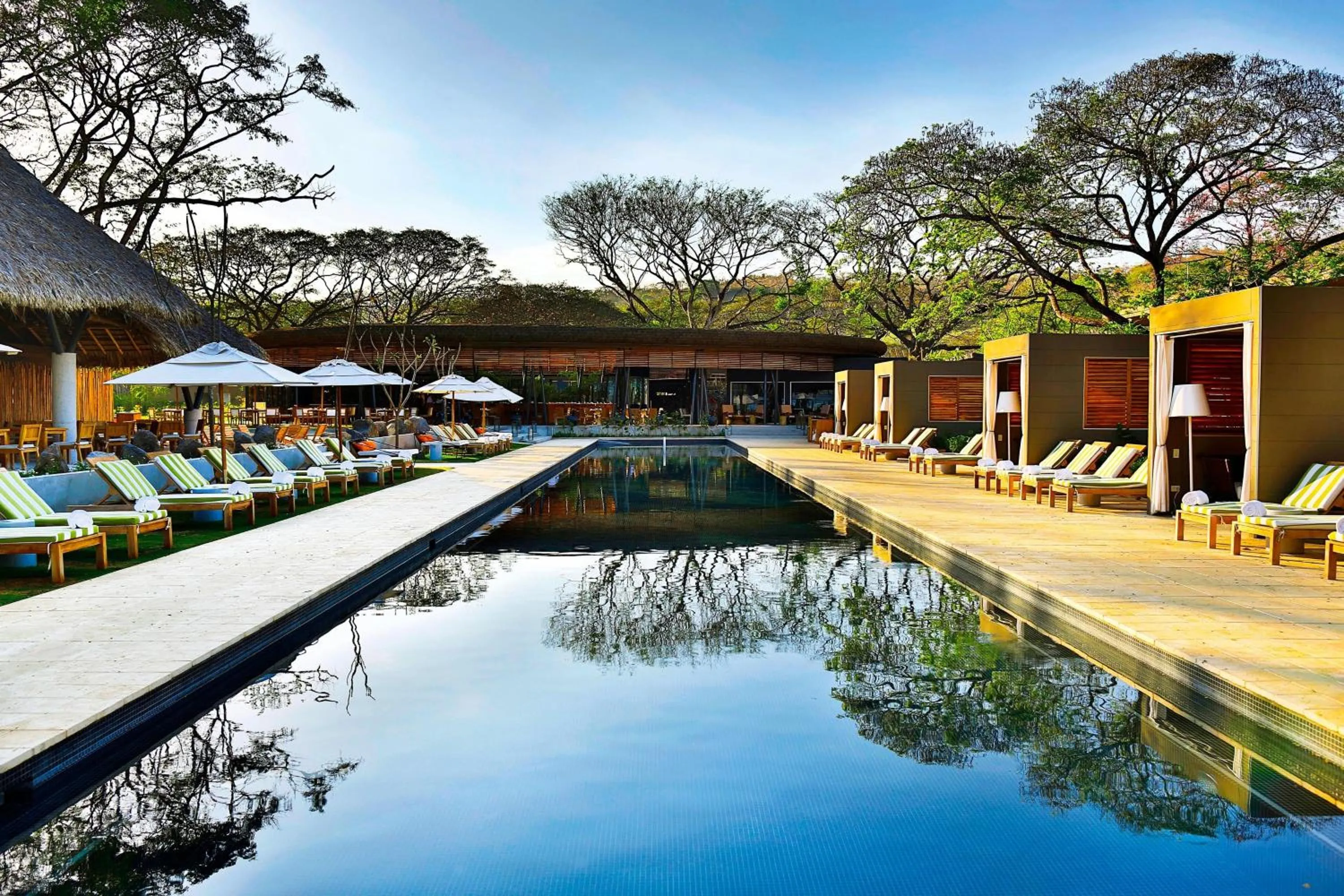 Swimming pool in El Mangroove Papagayo, Autograph Collection