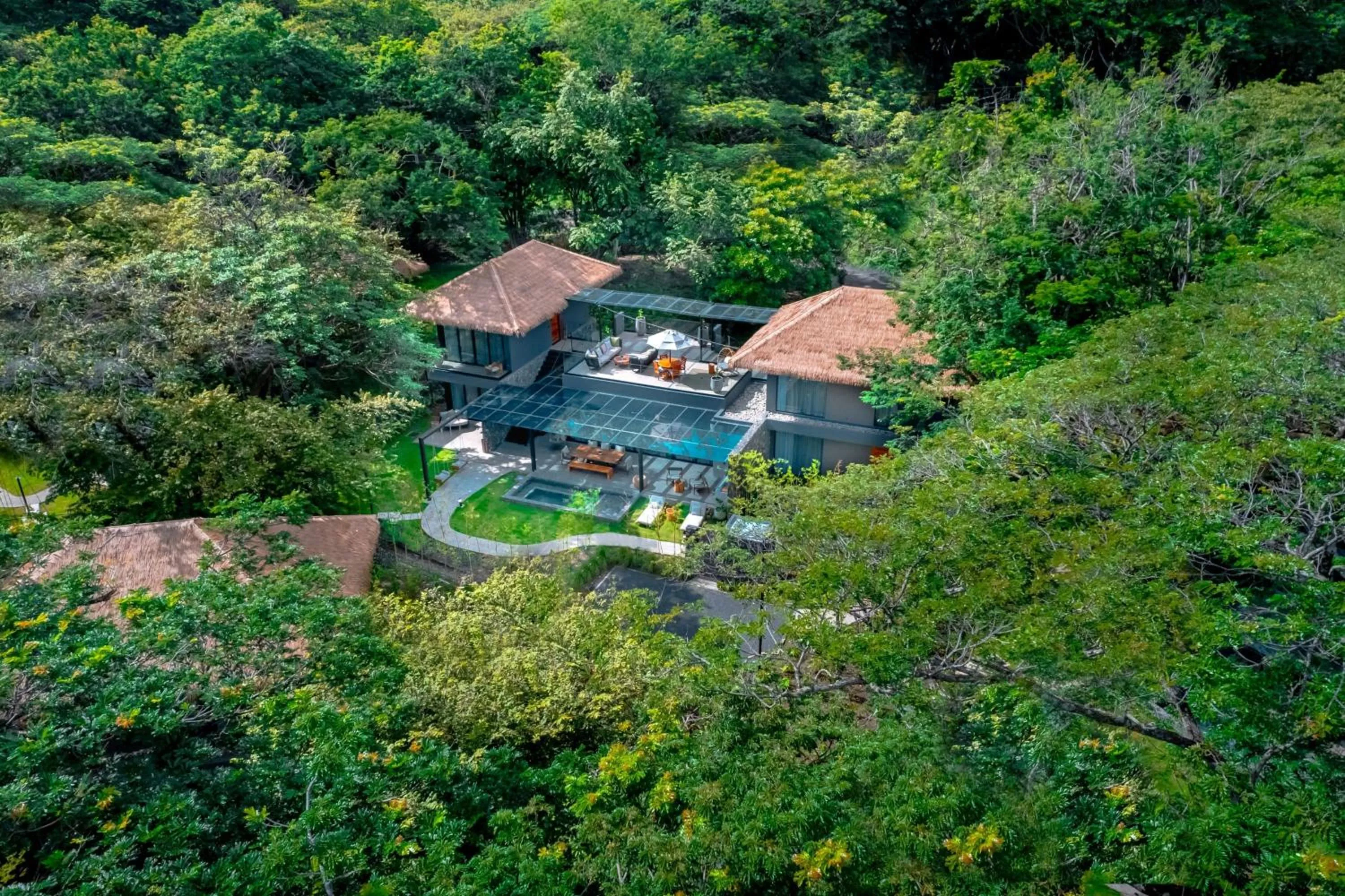 Bedroom in El Mangroove Papagayo, Autograph Collection