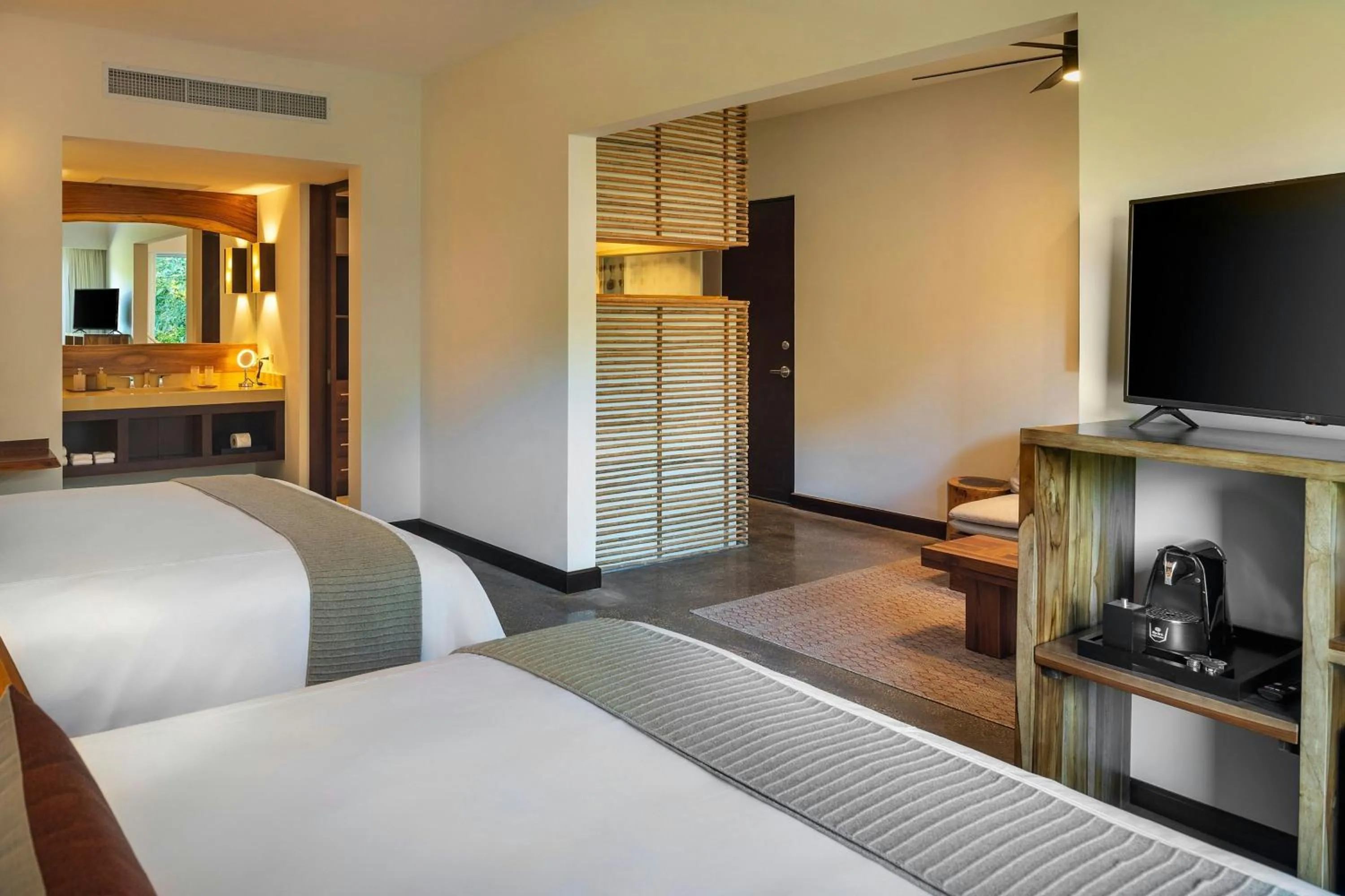 Bedroom, Bed in El Mangroove Papagayo, Autograph Collection